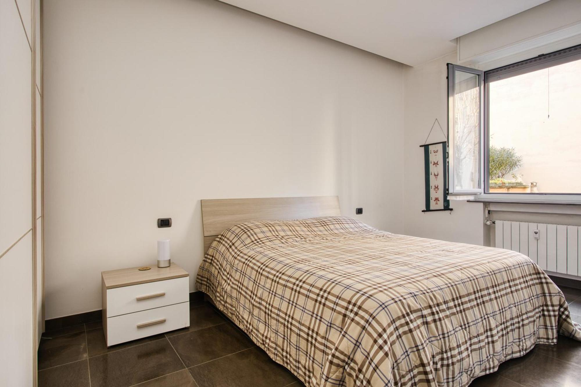 Apartment In Citta Studi 3 Pax