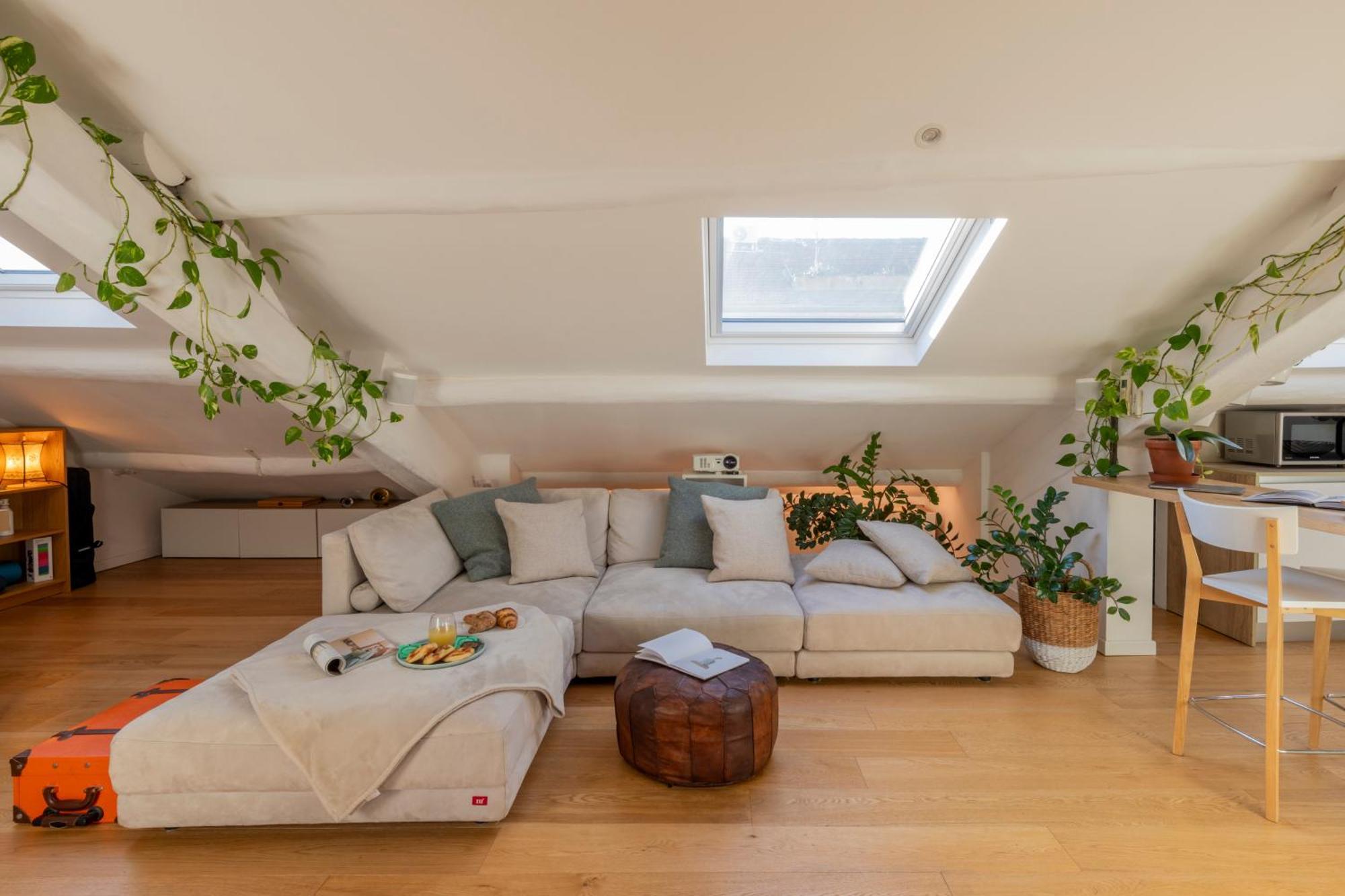 Apartment Bright Penthouse Attic In The Heart Of Milan