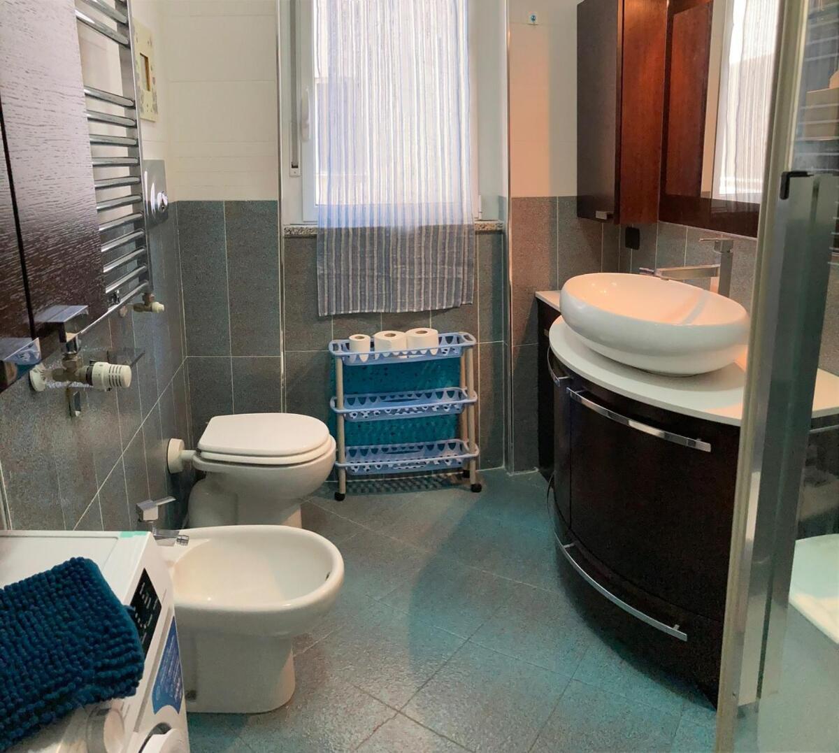 Apartment Msg Business *