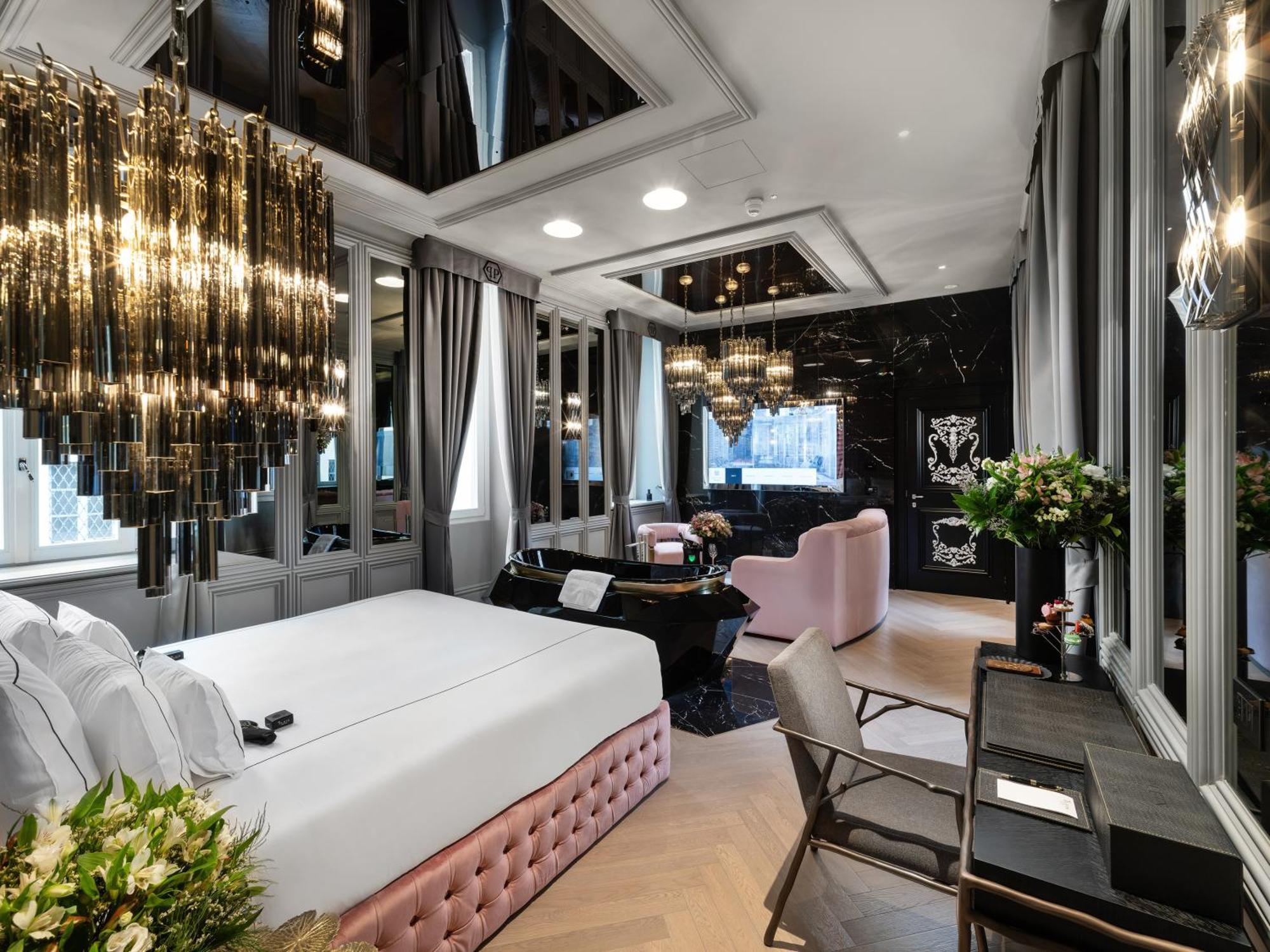 Hotel The Plein - Small Luxury Of The World 5*