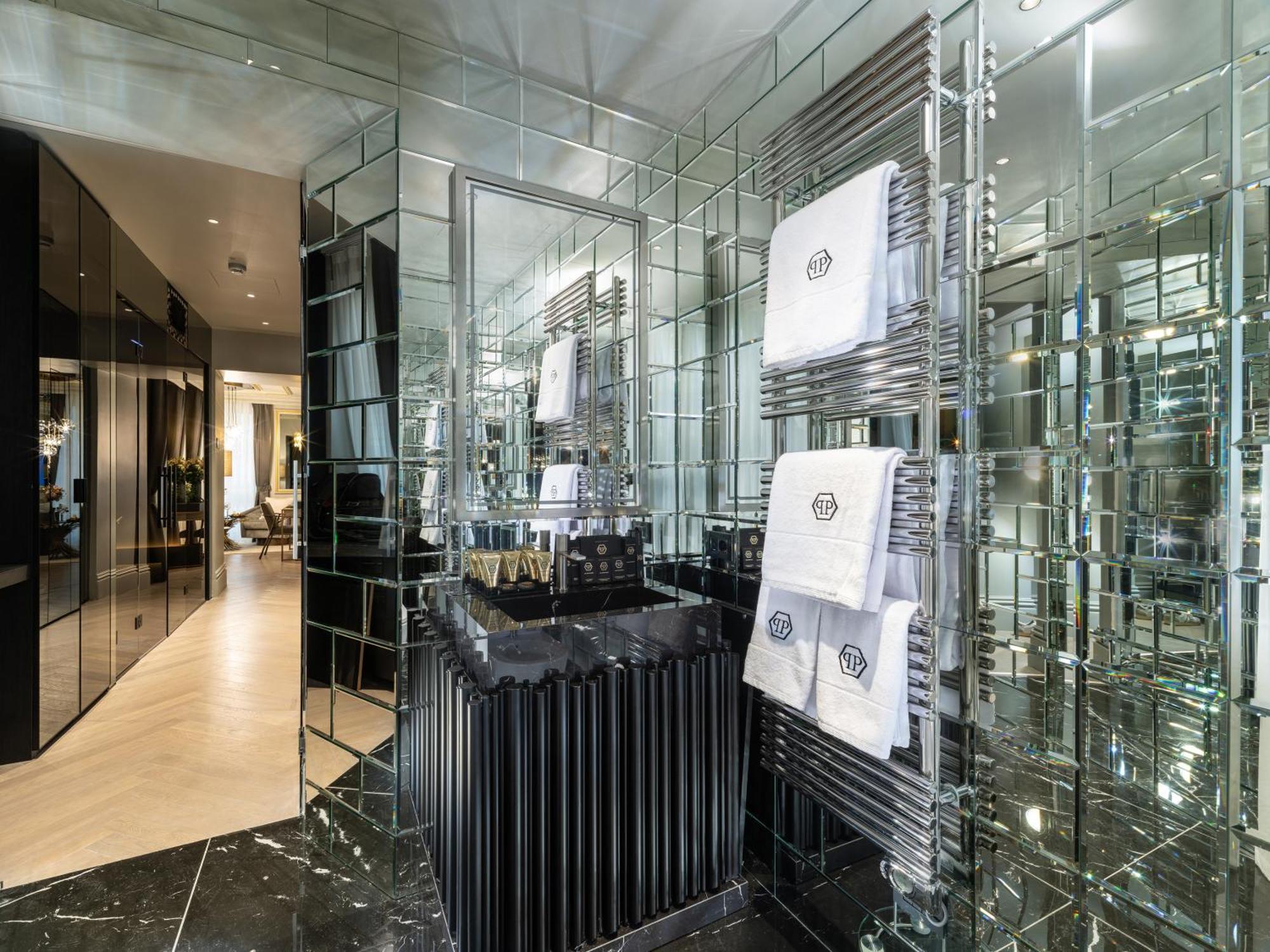 Hotel The Plein - Small Luxury Of The World 5*