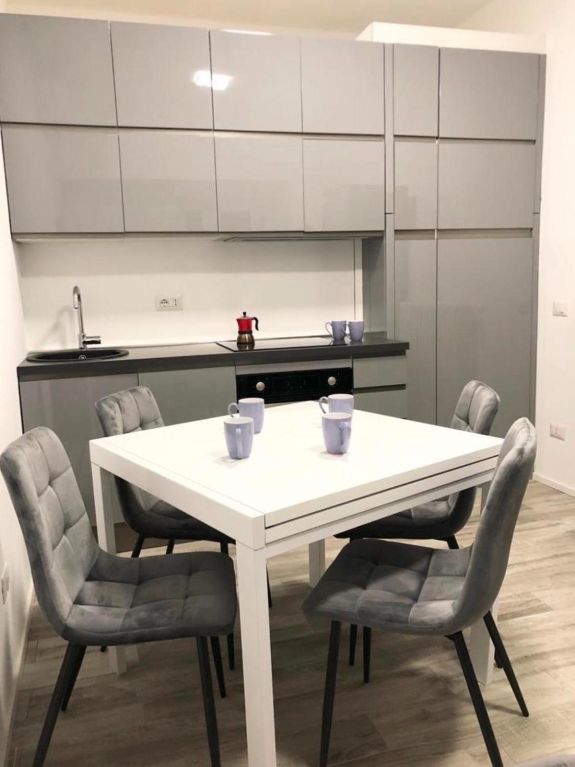 Apartment Very Nice Flats In Navigli Center Milan