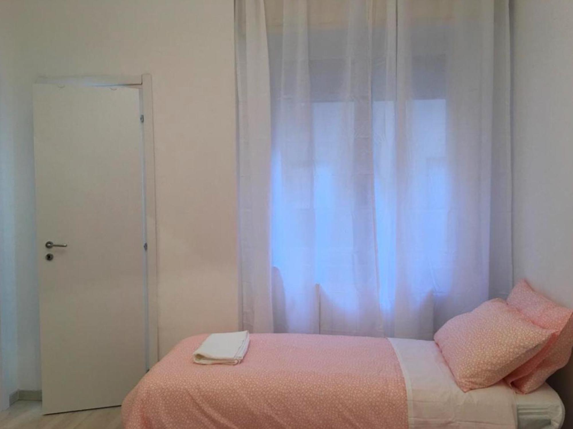 Very Modern And Nice In Close To The Red Metro Apartment