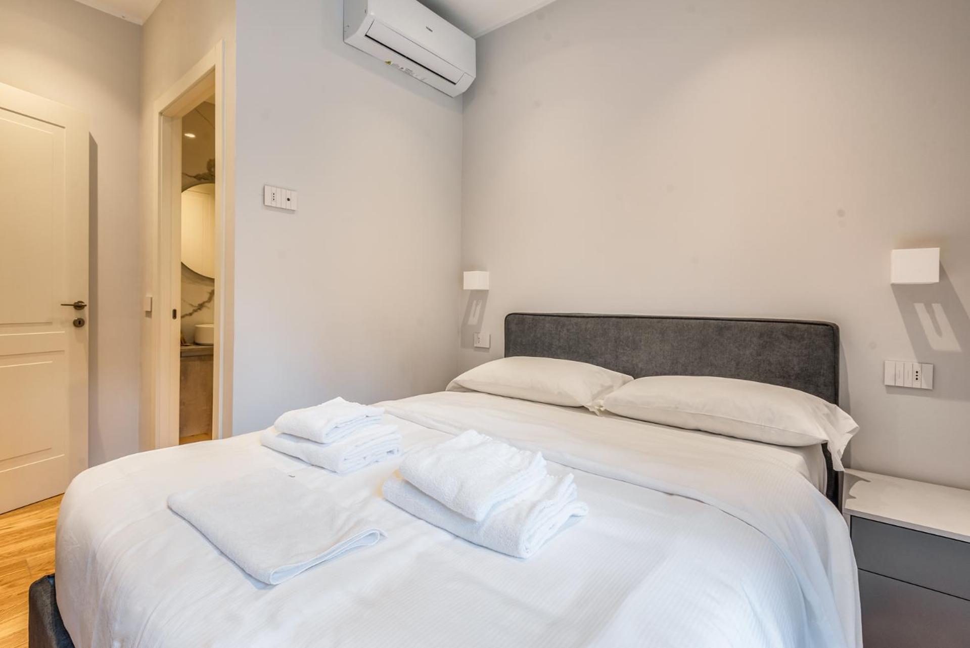 Apartment Via Carracci 6 2 Pax Wi-fi Milan
