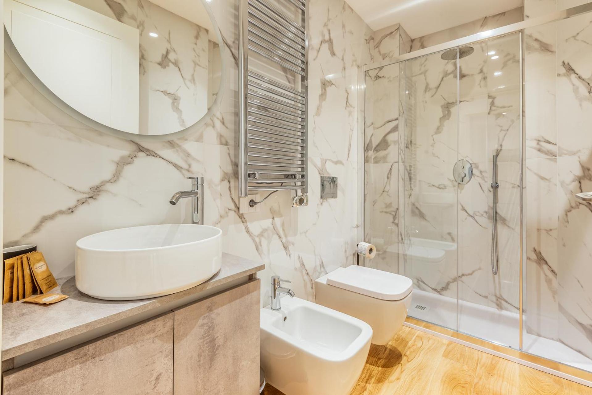 Via Carracci 6 2 Pax Wi-fi Apartment *