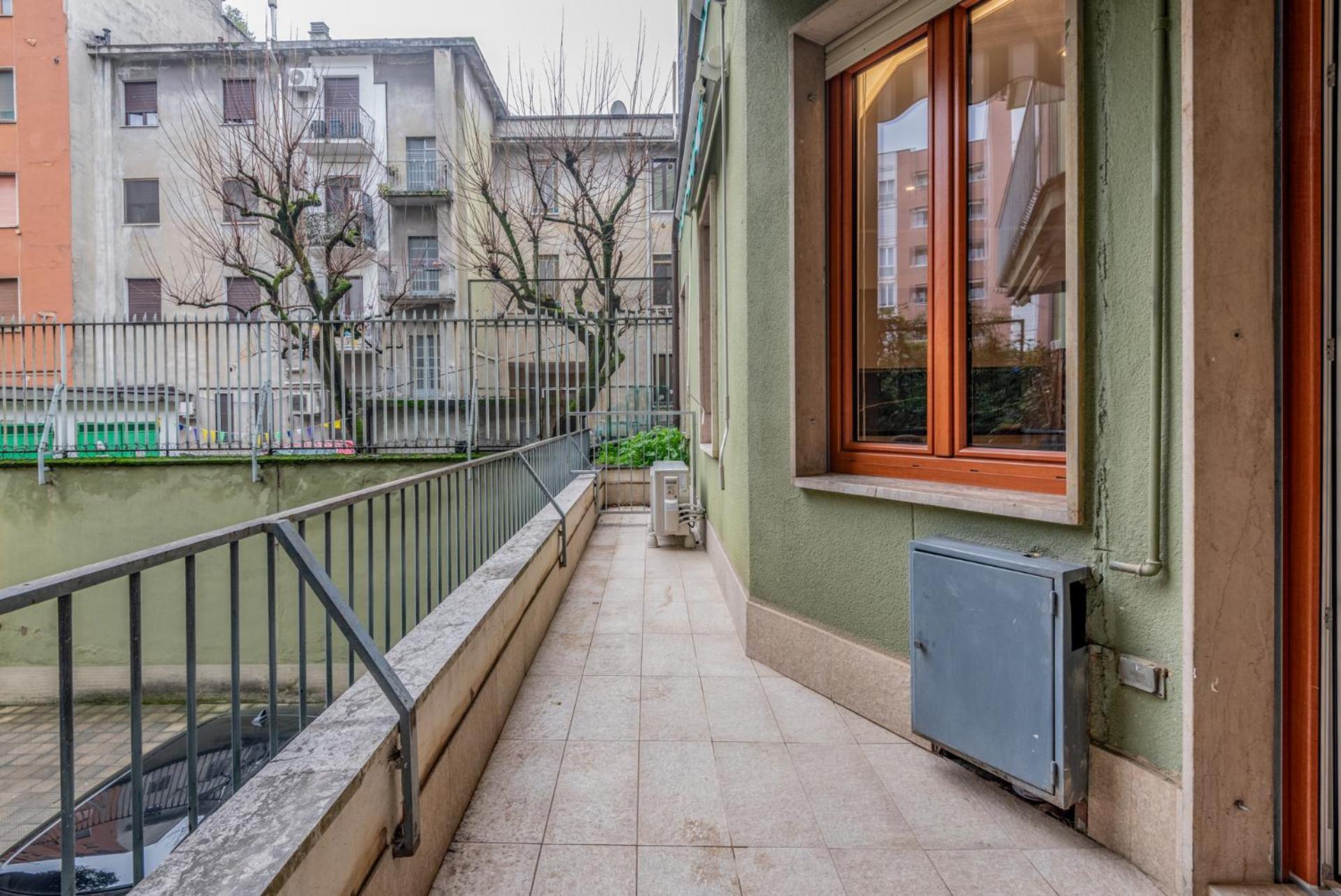Apartment Via Carracci 6 2 Pax Wi-fi Milan