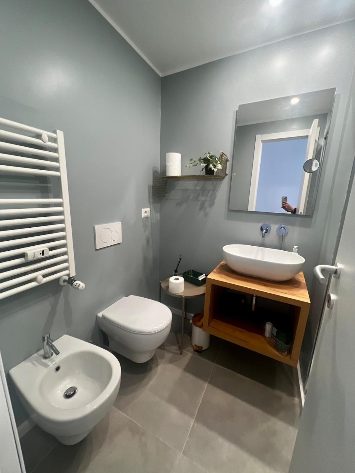 Apartment Casa Lella Your In Milan