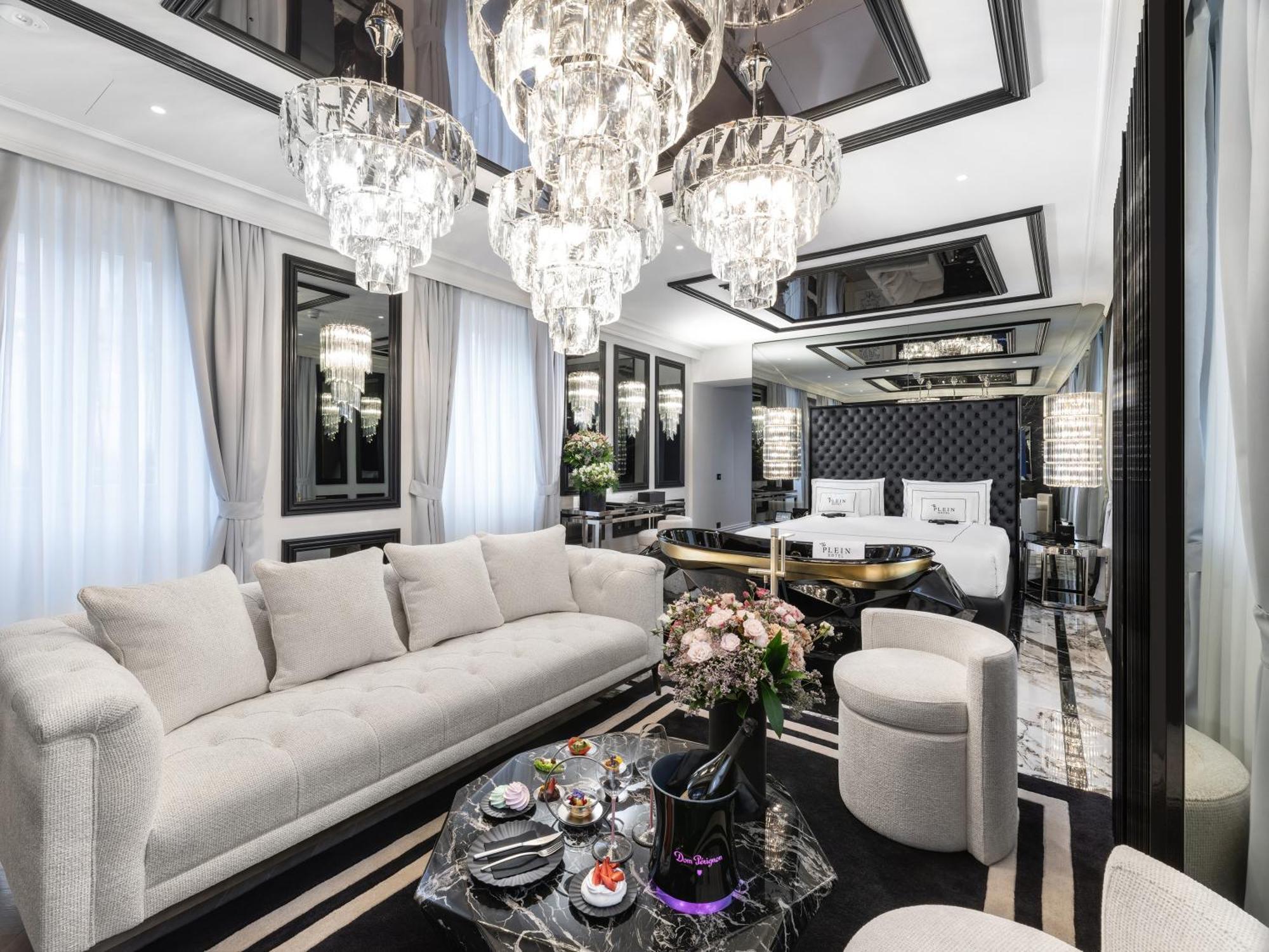 Hotel The Plein - Small Luxury Of The World 5*