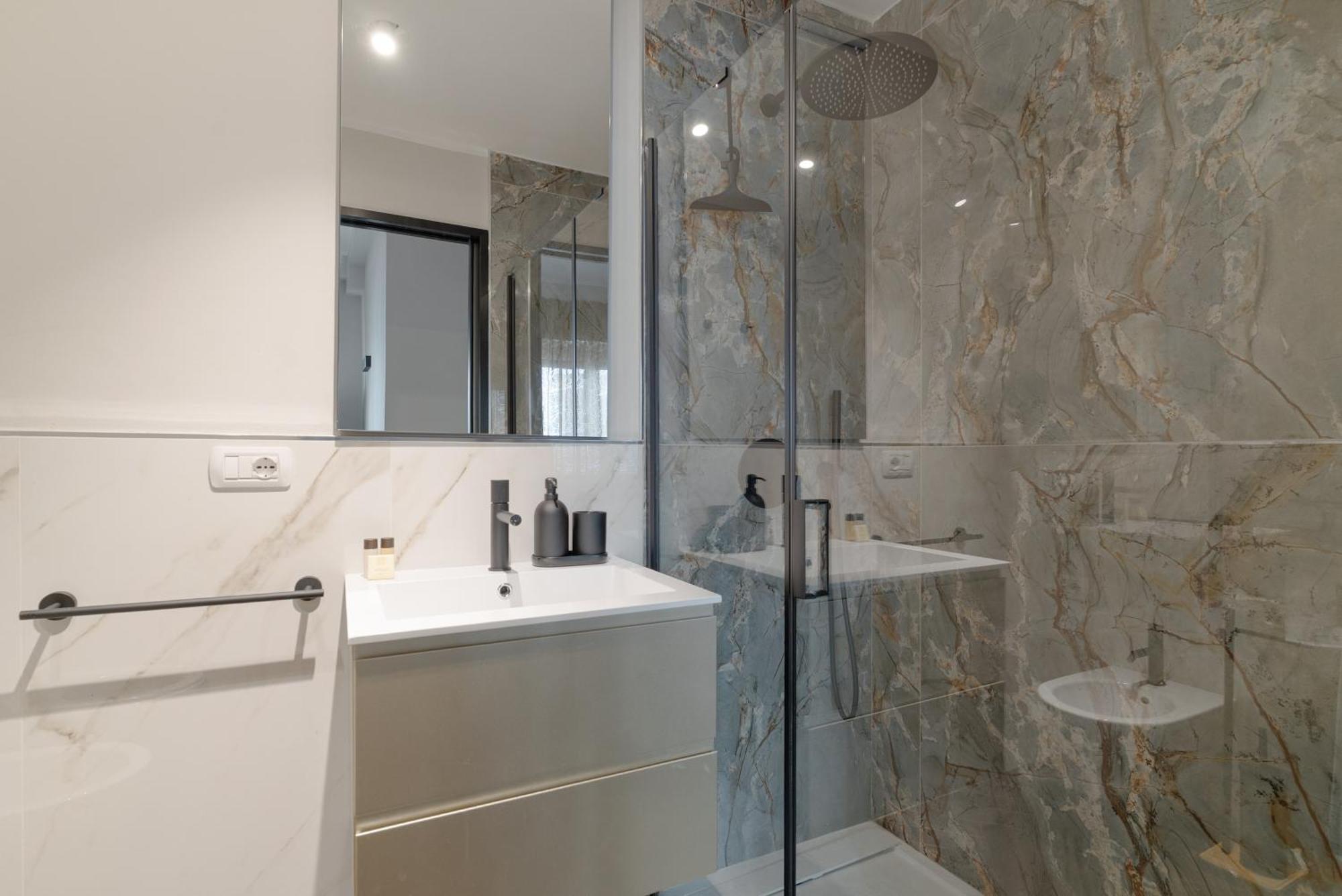 Apartment Conciliazione-cadorna - Ampio Trilocale Di Design *