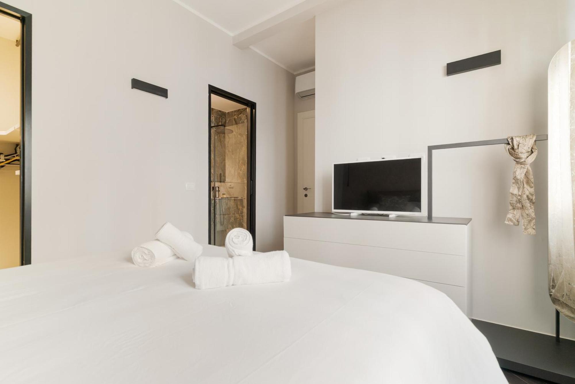 Apartment Conciliazione-cadorna - Ampio Trilocale Di Design Milan