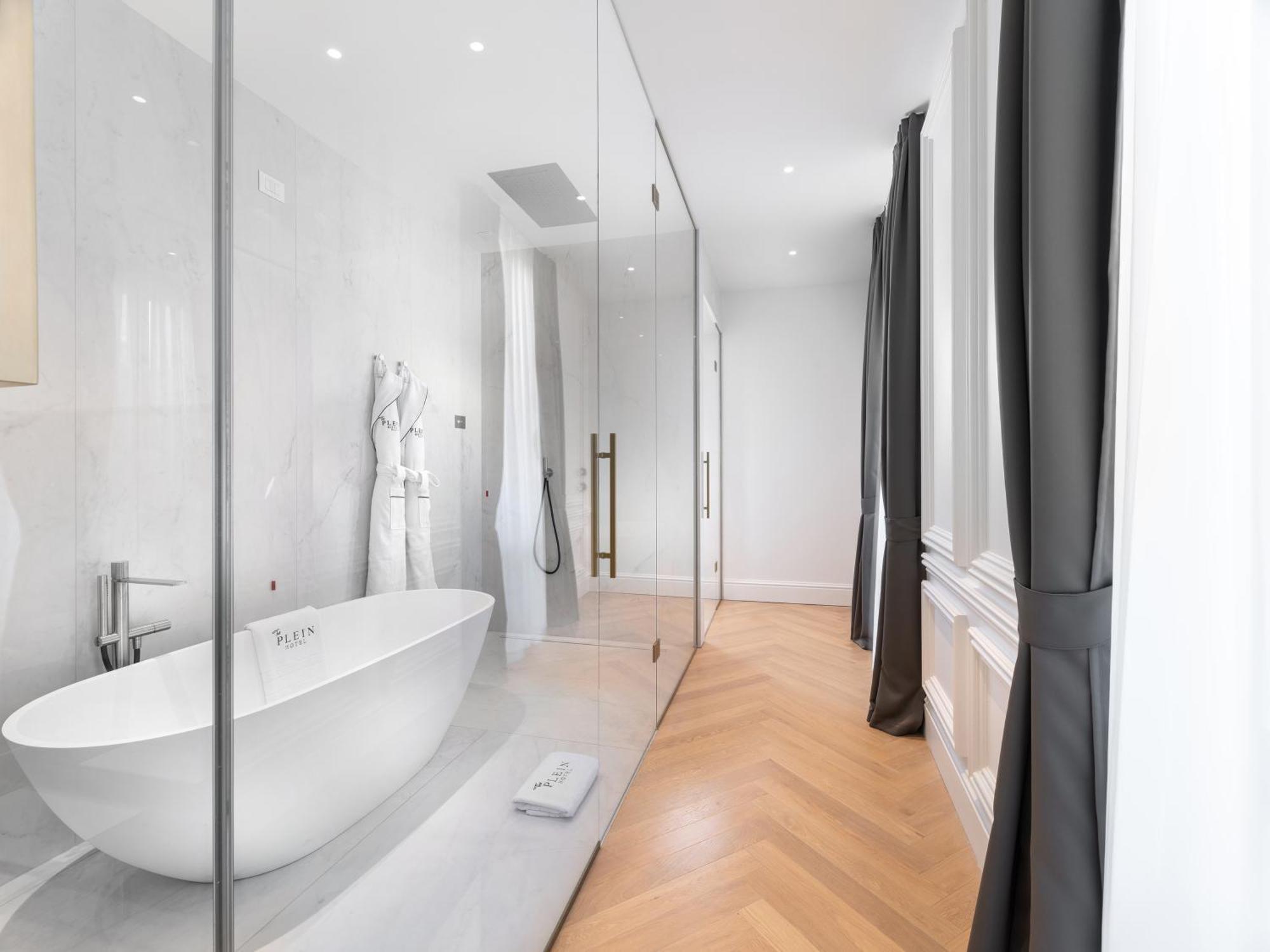 Hotel The Plein - Small Luxury Of The World 5*