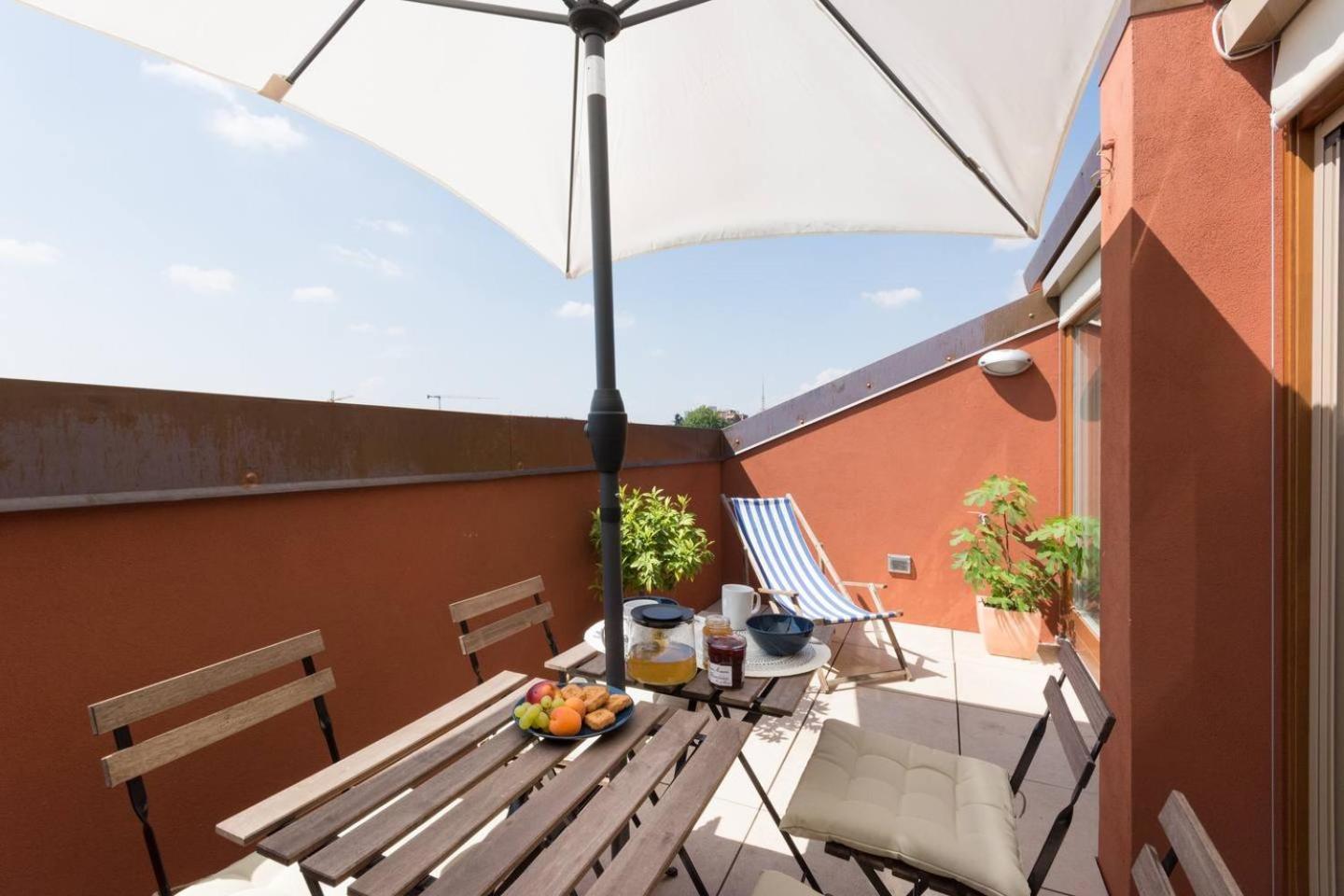 Appartamento Attico In Un'oasi Di Sui Navigli