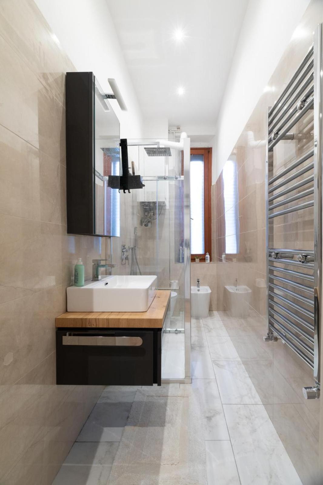 Forlanini M4-duomo Apartment