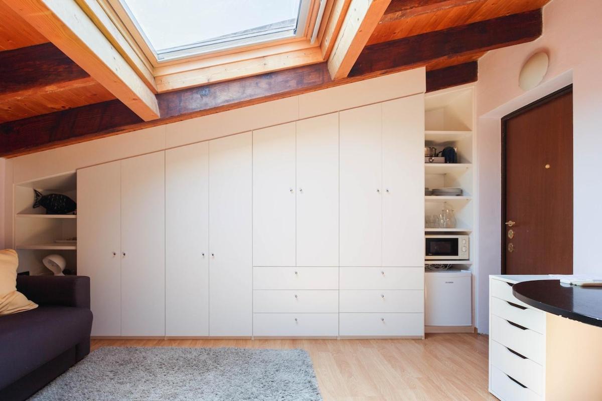 Charming Attic In The Center Of Milan! Milão