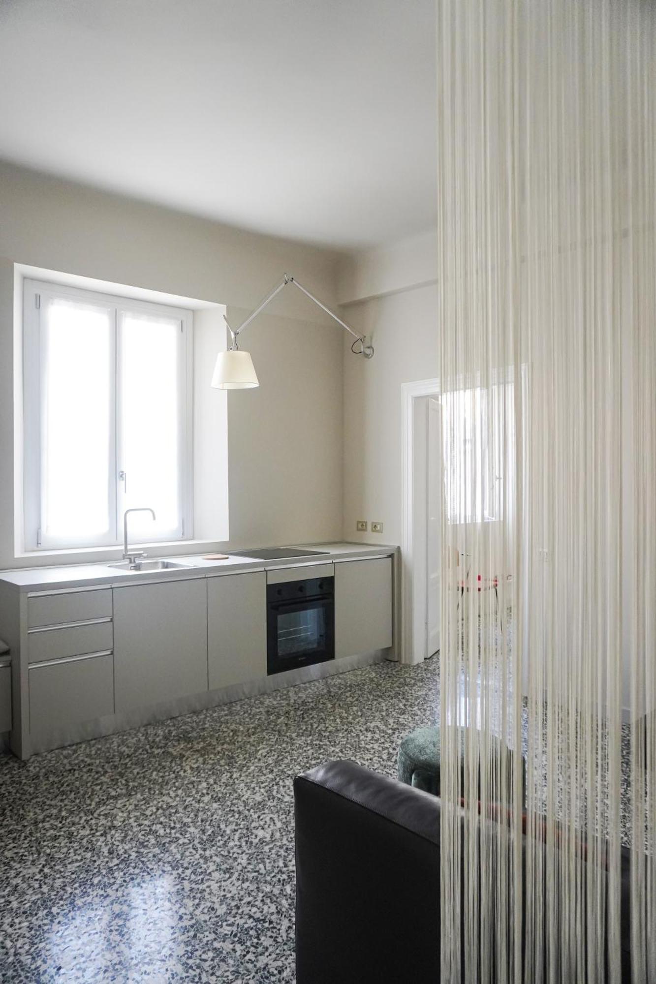 Newly Renovated Two-room Apartment