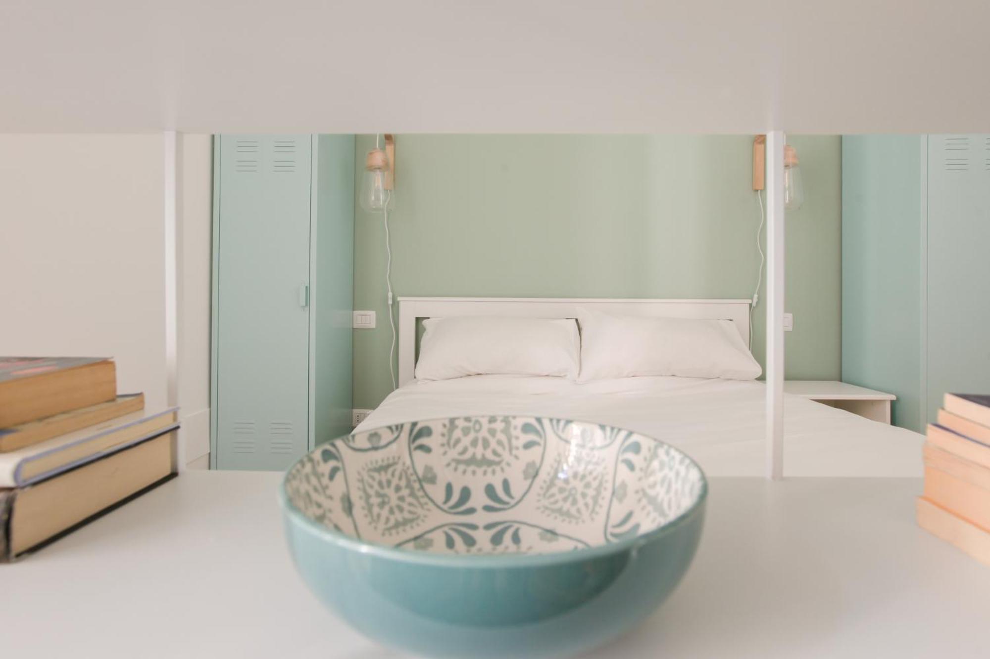 Hozyhome Isola District * Milano