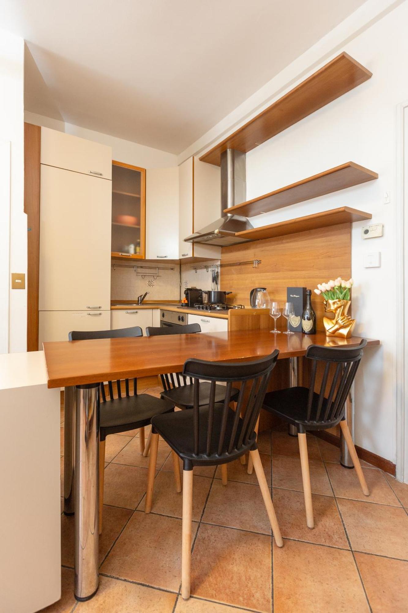 Apartment The Floral Haven - Near M3