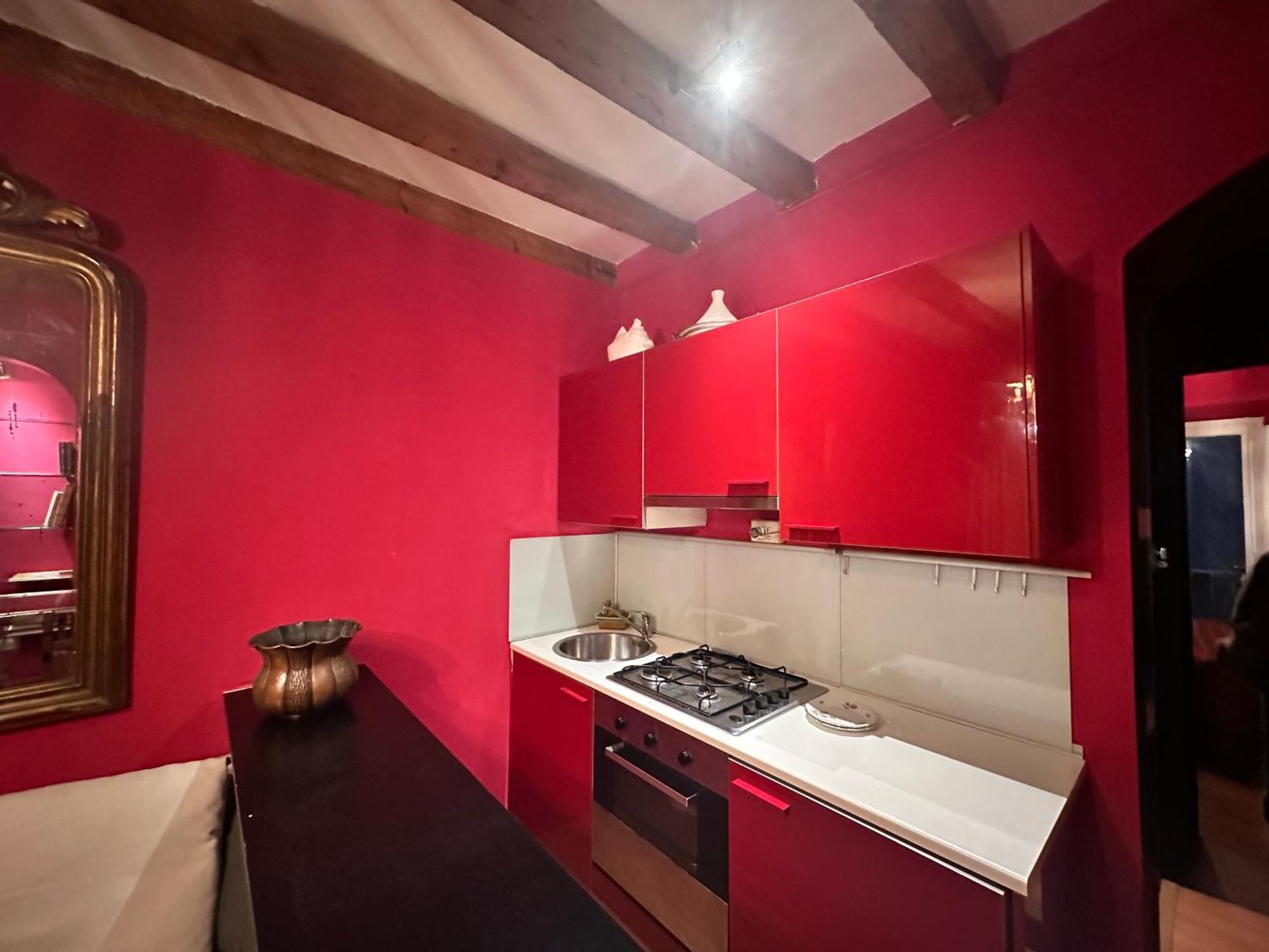 La Vie En Rouge - Porta Venezia Apartment