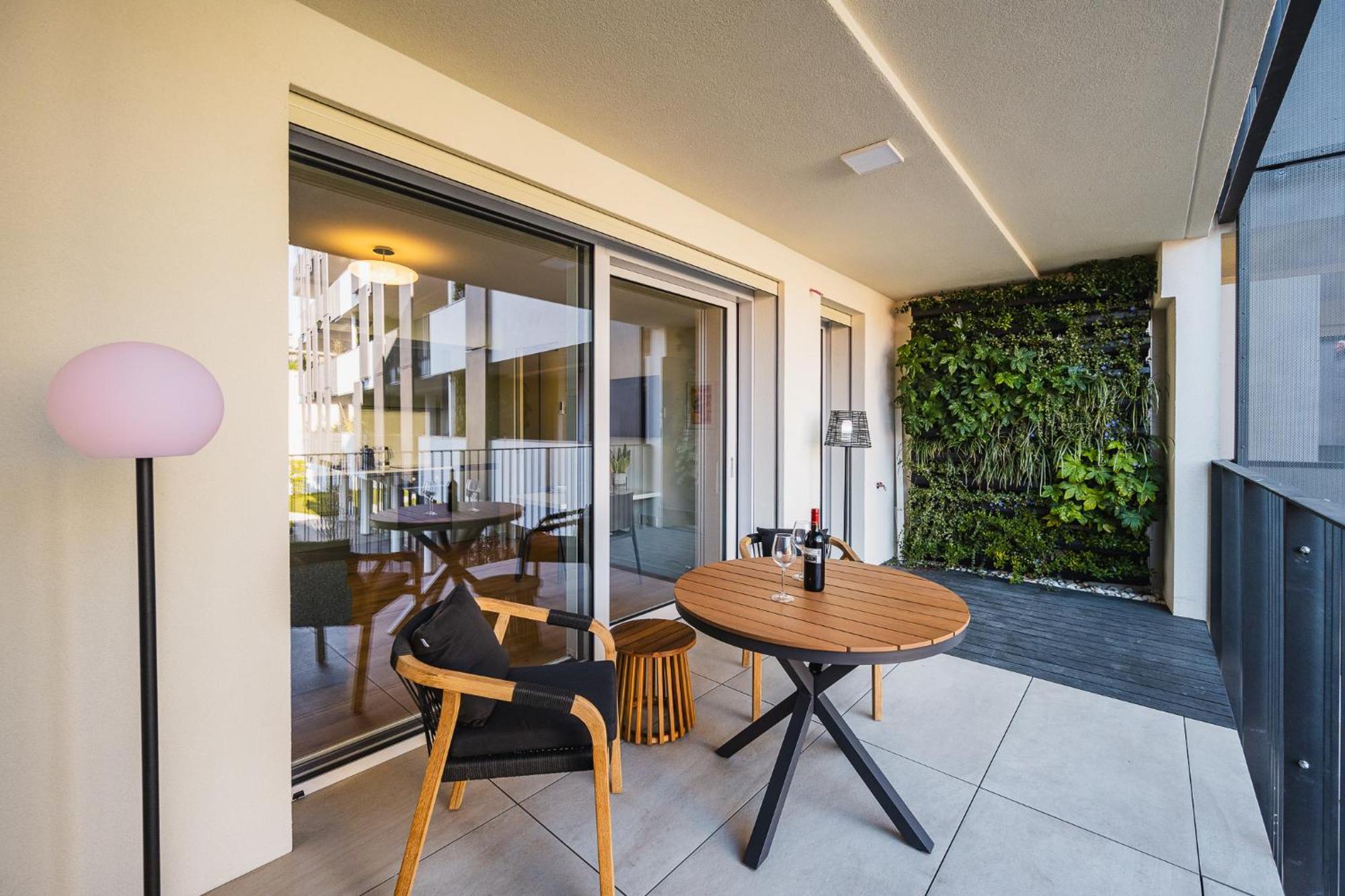 Navigli Cozy Design With Balcony Apartment