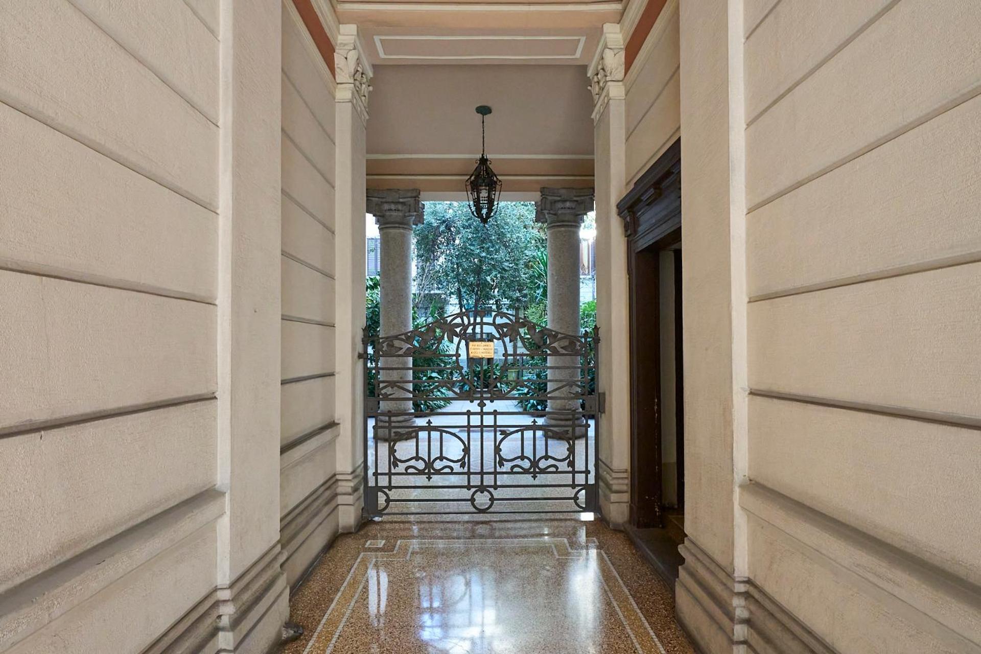 Vintage House - 2 Minutes Walk From Station * Milan