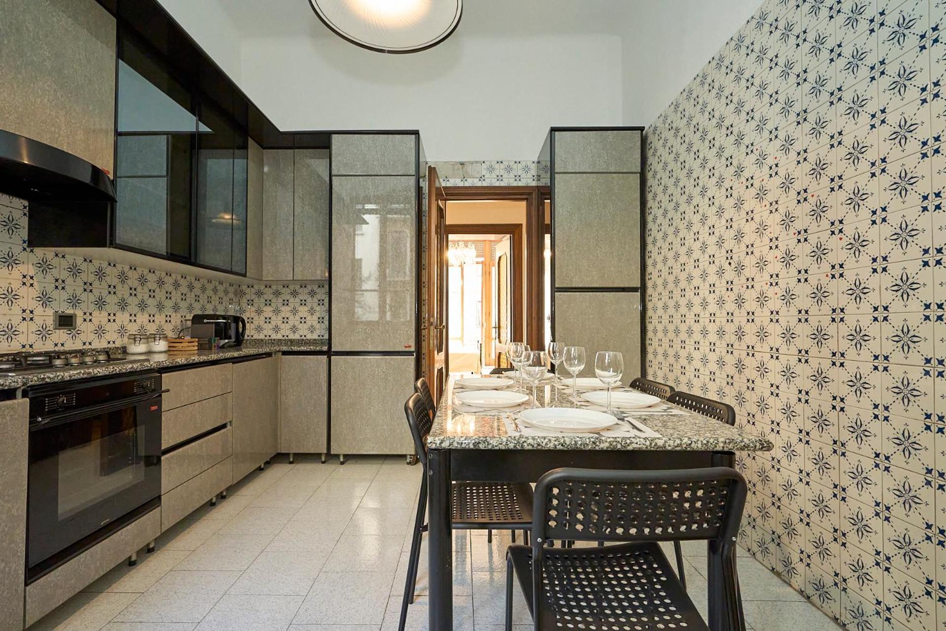 Apartment Vintage House - 2 Minutes Walk From Station