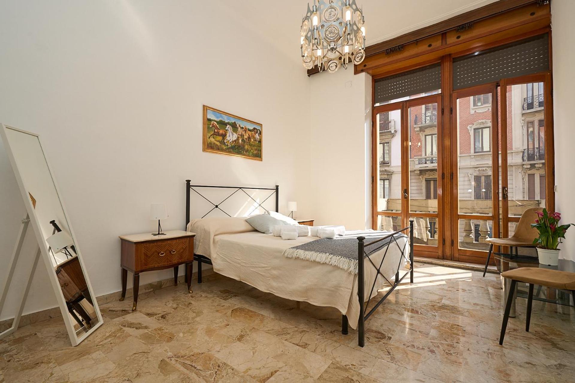 Vintage House - 2 Minutes Walk From Station * Milan