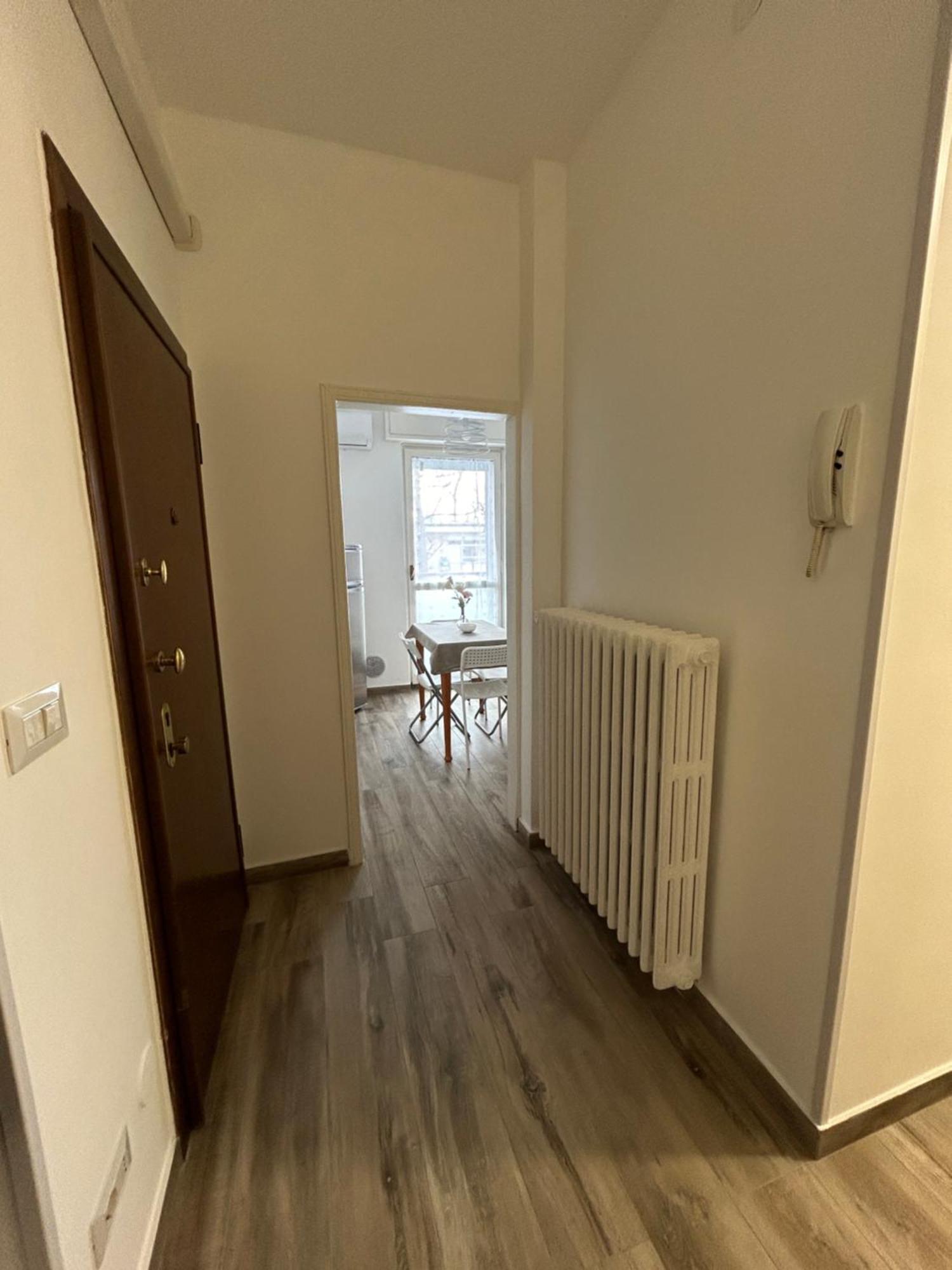 M&g X4 Pax - 5 Min Metro Apartment