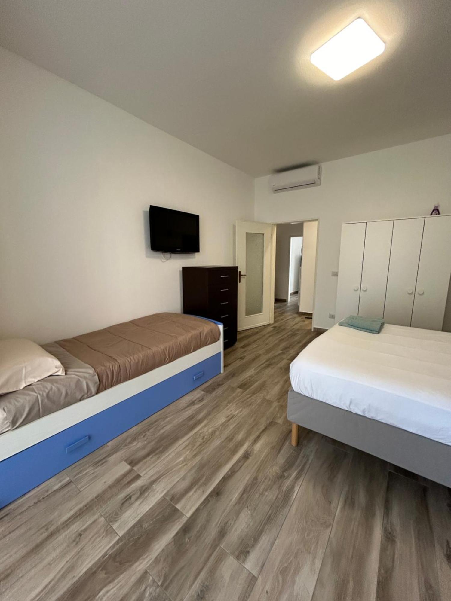 M&g X4 Pax - 5 Min Metro Apartment *