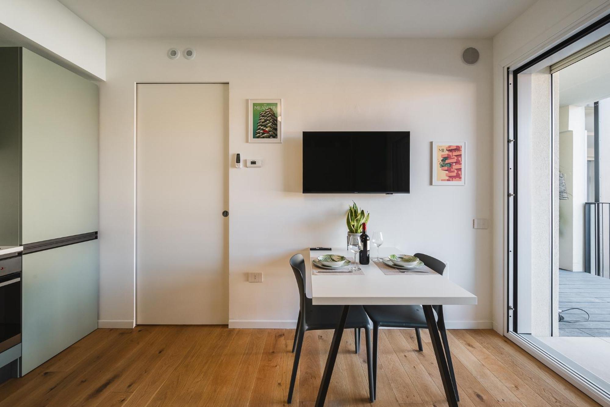 Navigli Cozy Design With Balcony Milan