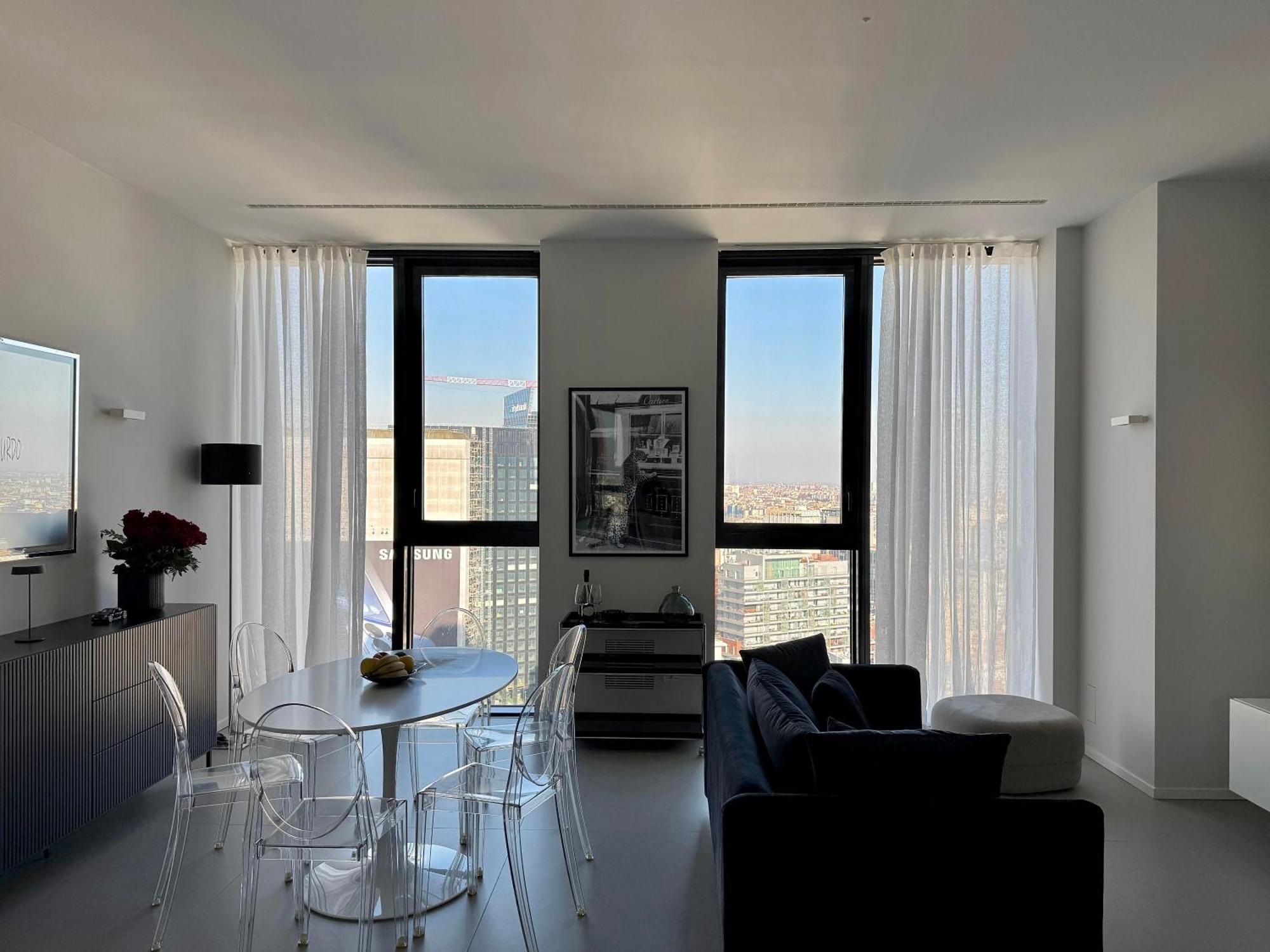 Solaria 18 Skyloft Apartment