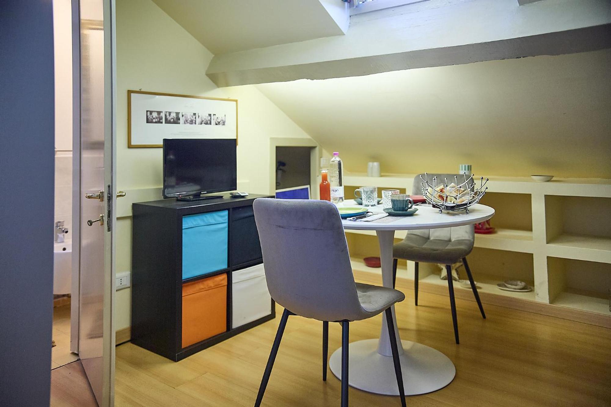 Brera - Tiny Apartment *