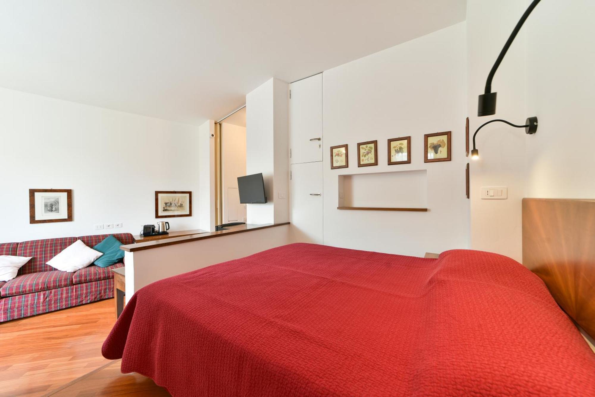 Monforte 19 - * Milan