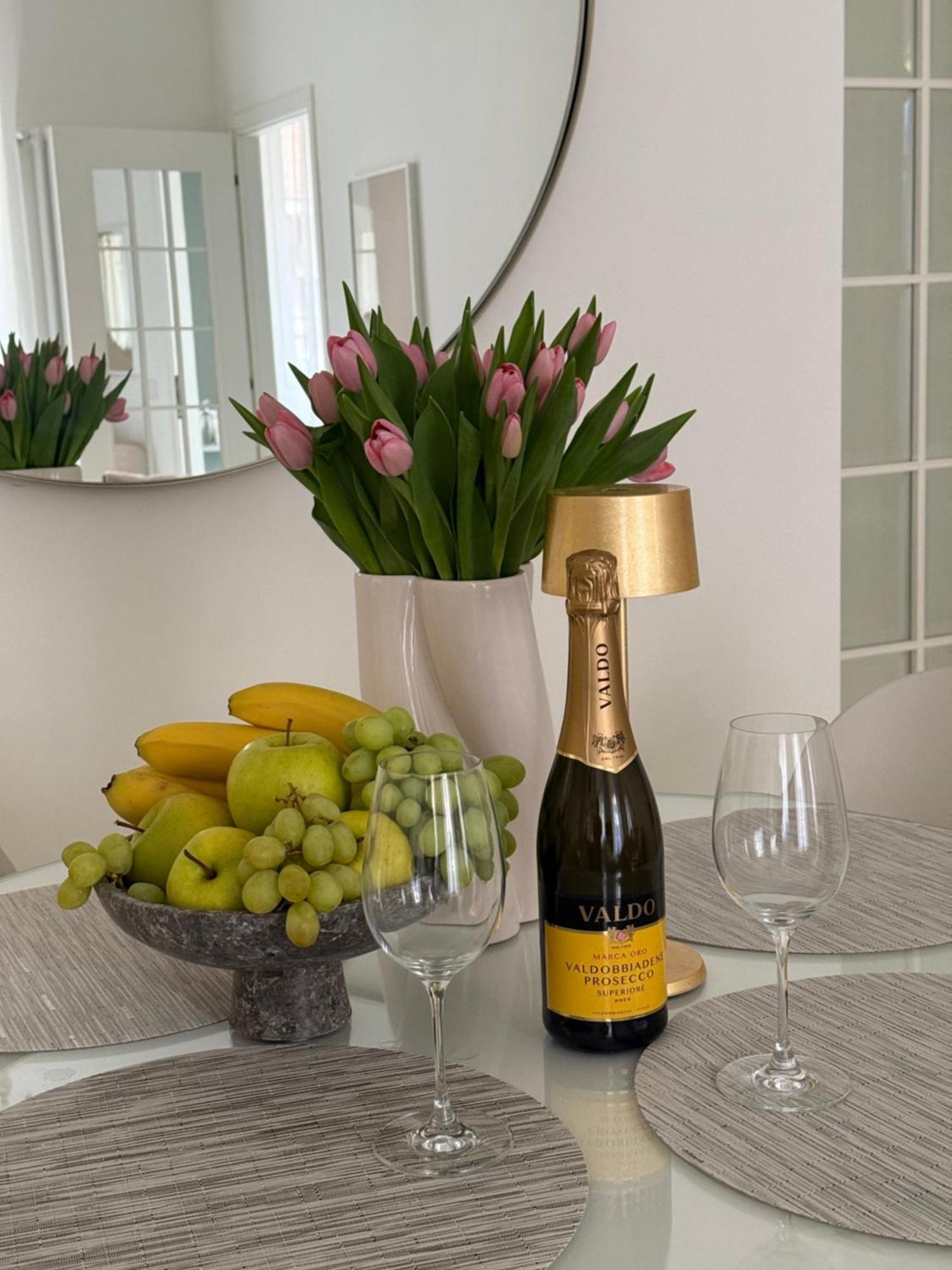Apartment Romantic Porta Venezia - - Centro
