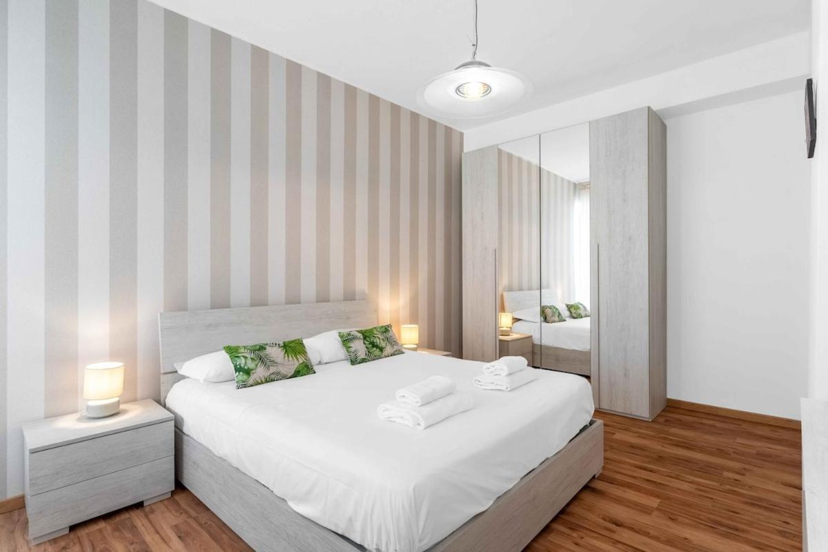 San Siro Stadium 4 Guest Apartment *