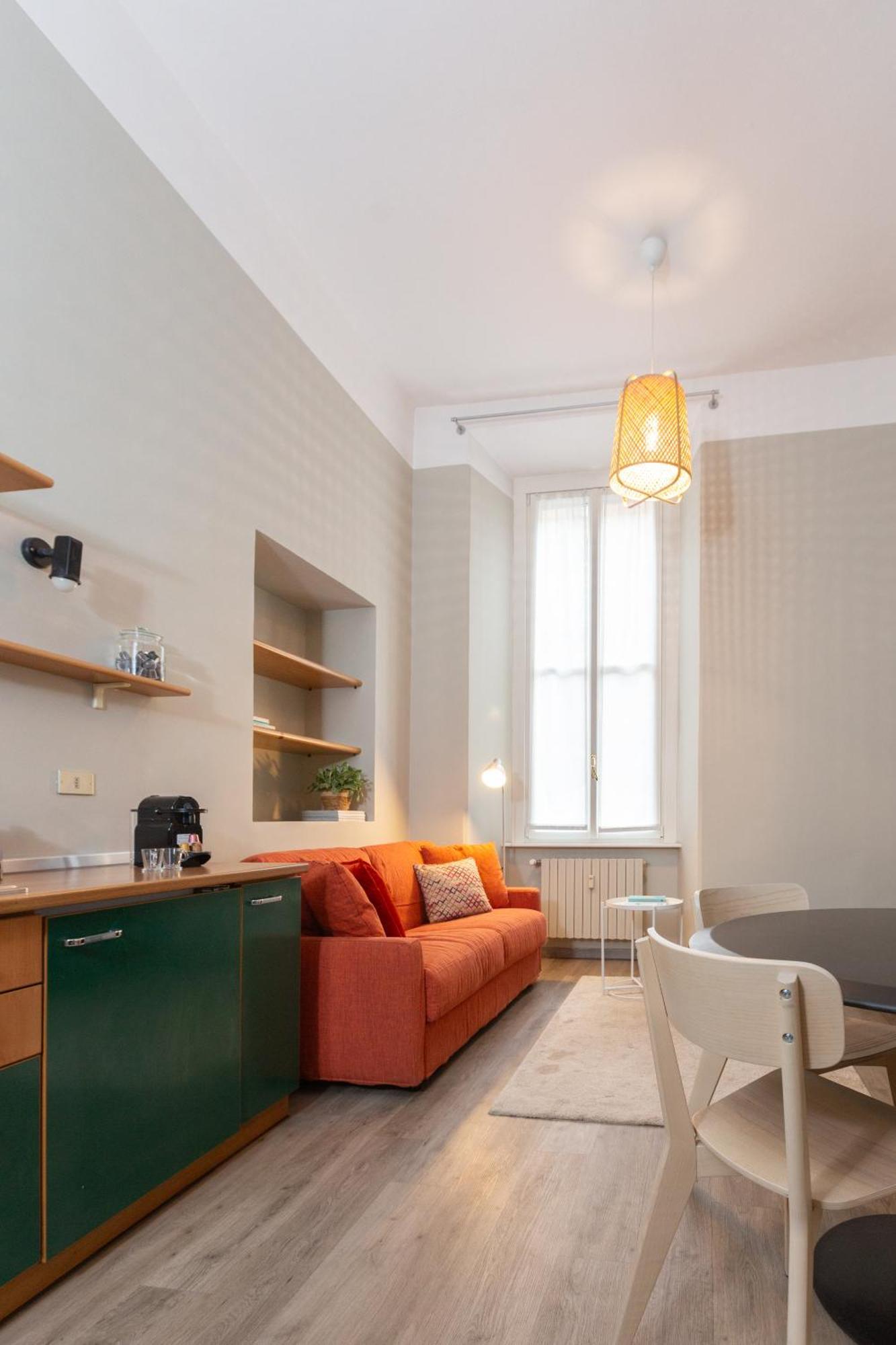Da Laura - Center - M1 Station Apartment Milan