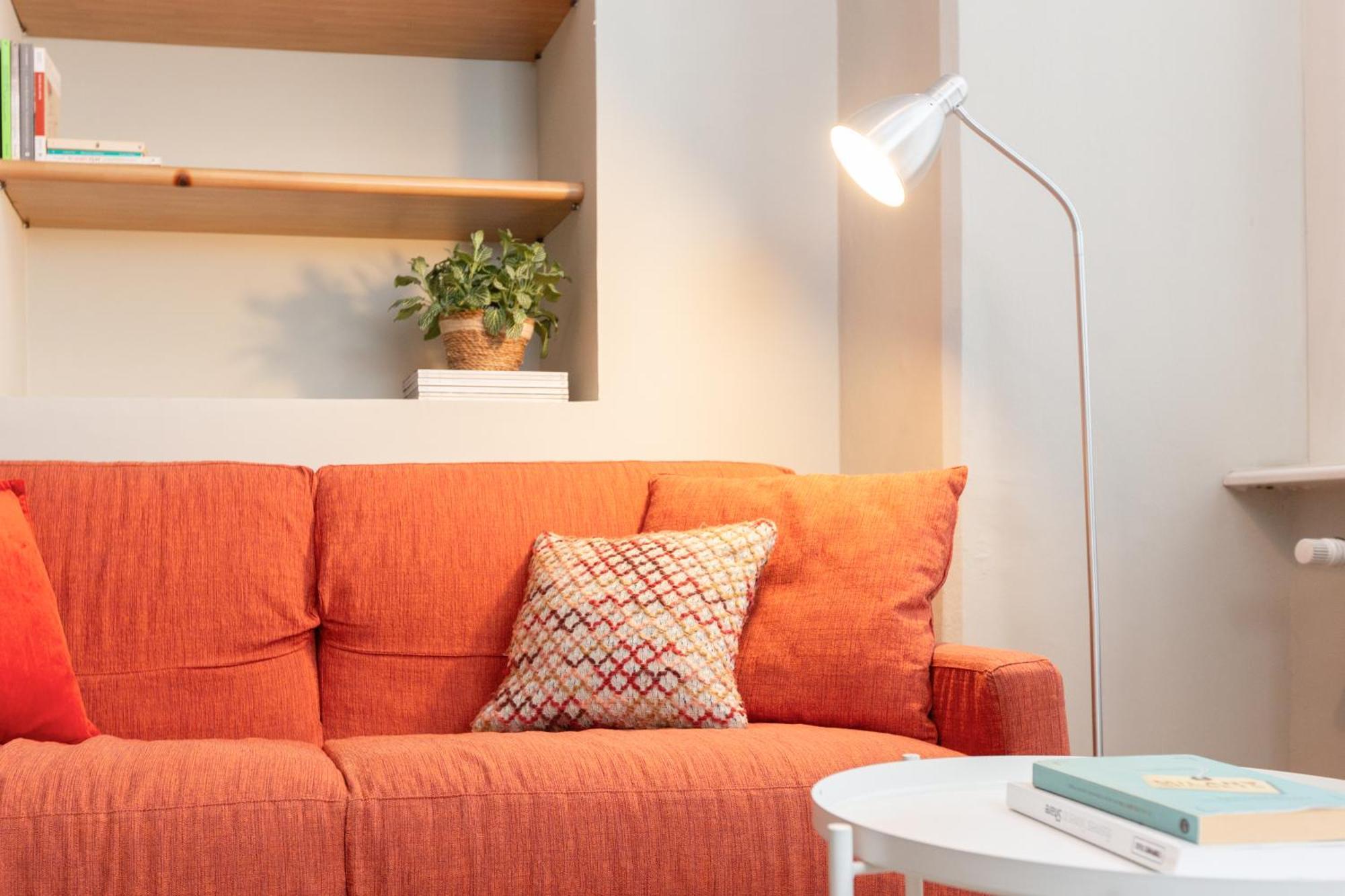 Da Laura - Center - M1 Station Apartment Milan