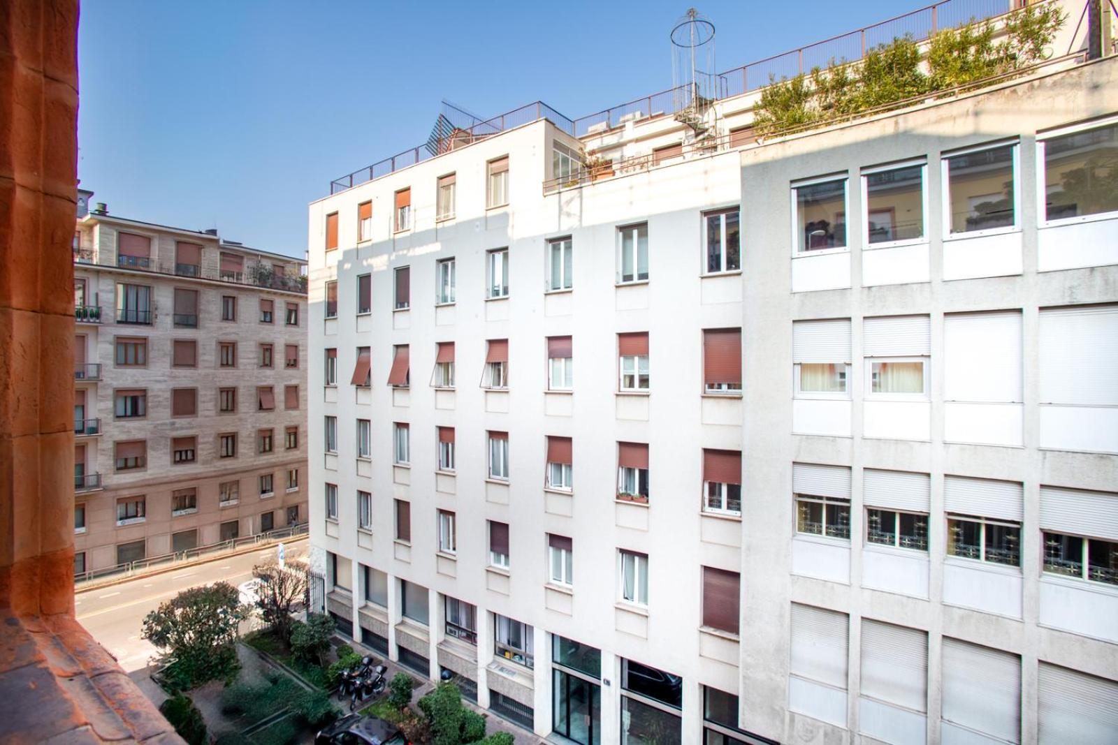 Cute And Duomo - Red Apartment *