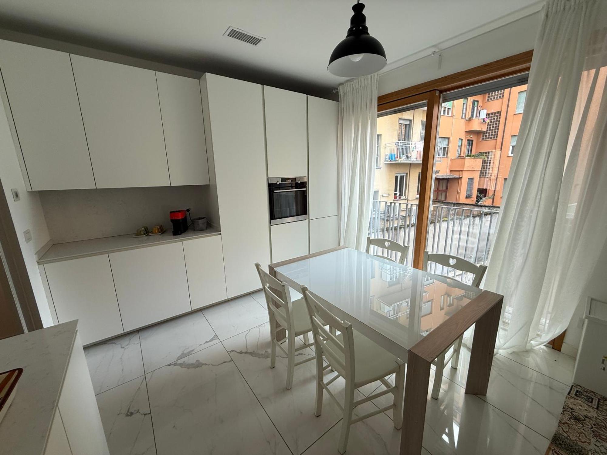 3-bedroom - Sleeps 7 - With Gym Apartment