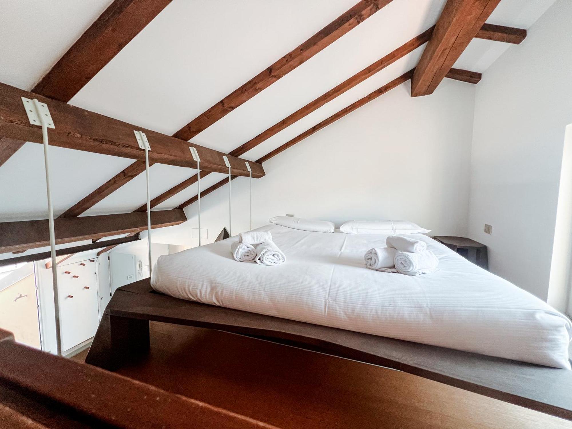 Brera Nest - Heart Of