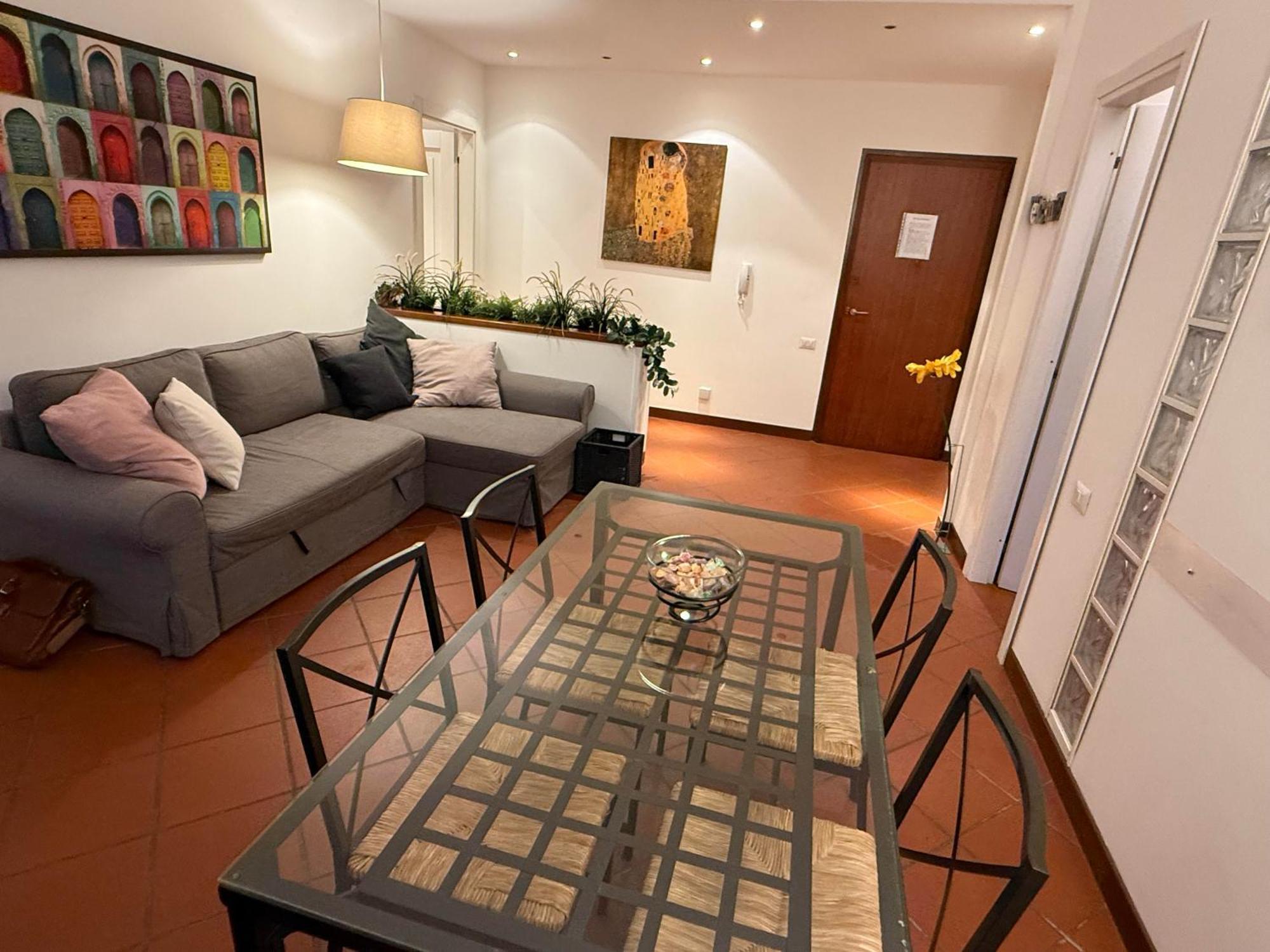 Angera Apartment