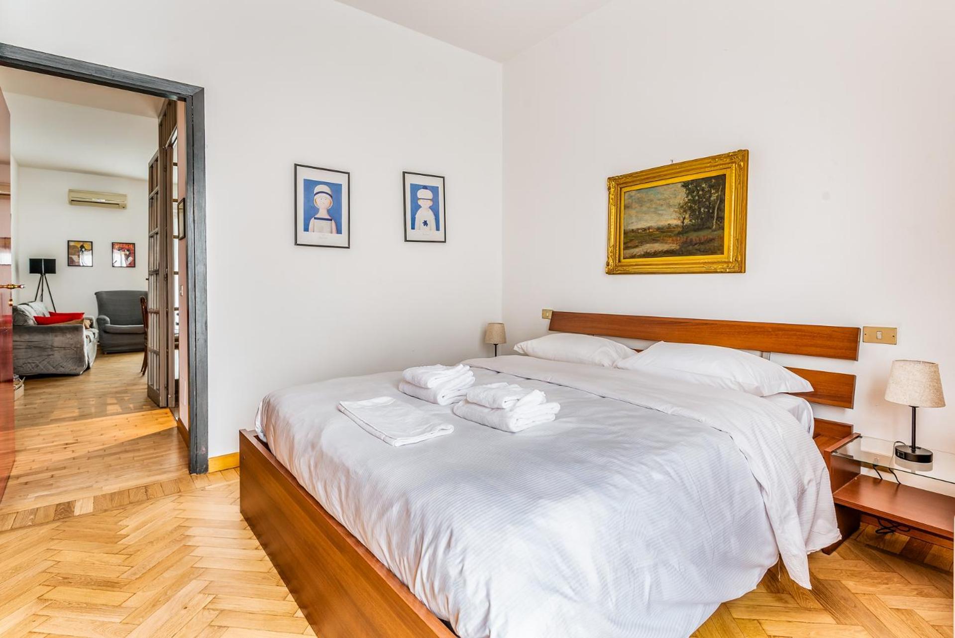 Corso Sempione Principe Eugenio 3 Pax Wi-fi Milan