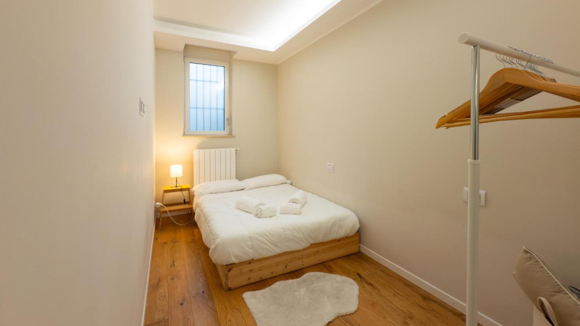 Apartment Ideal Rent - De Sanctis 61 *