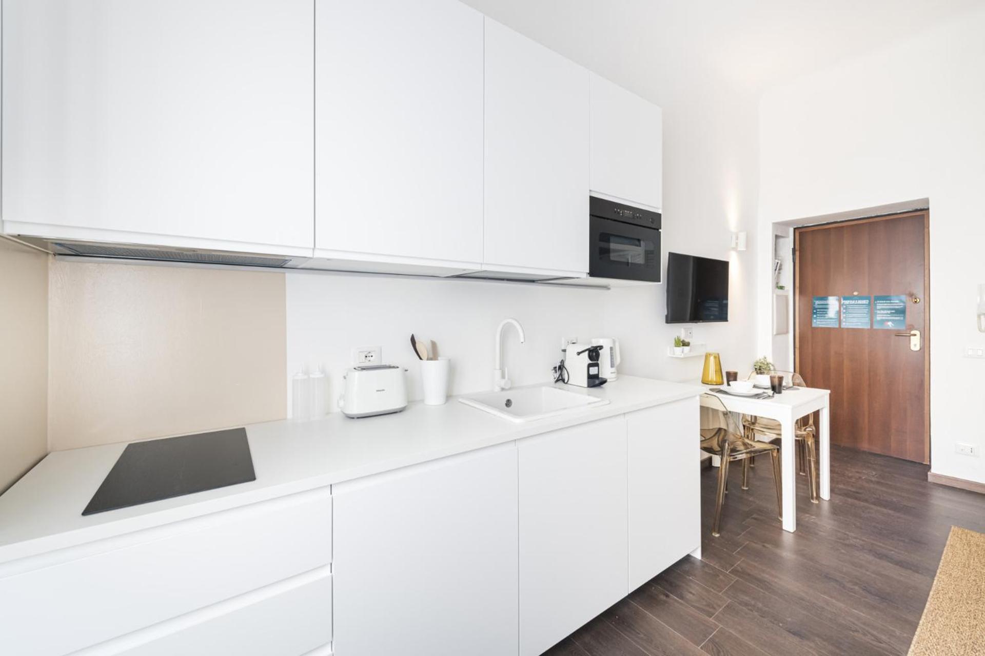 Easylife - Monolocale Soppalcato In Porta Romana *