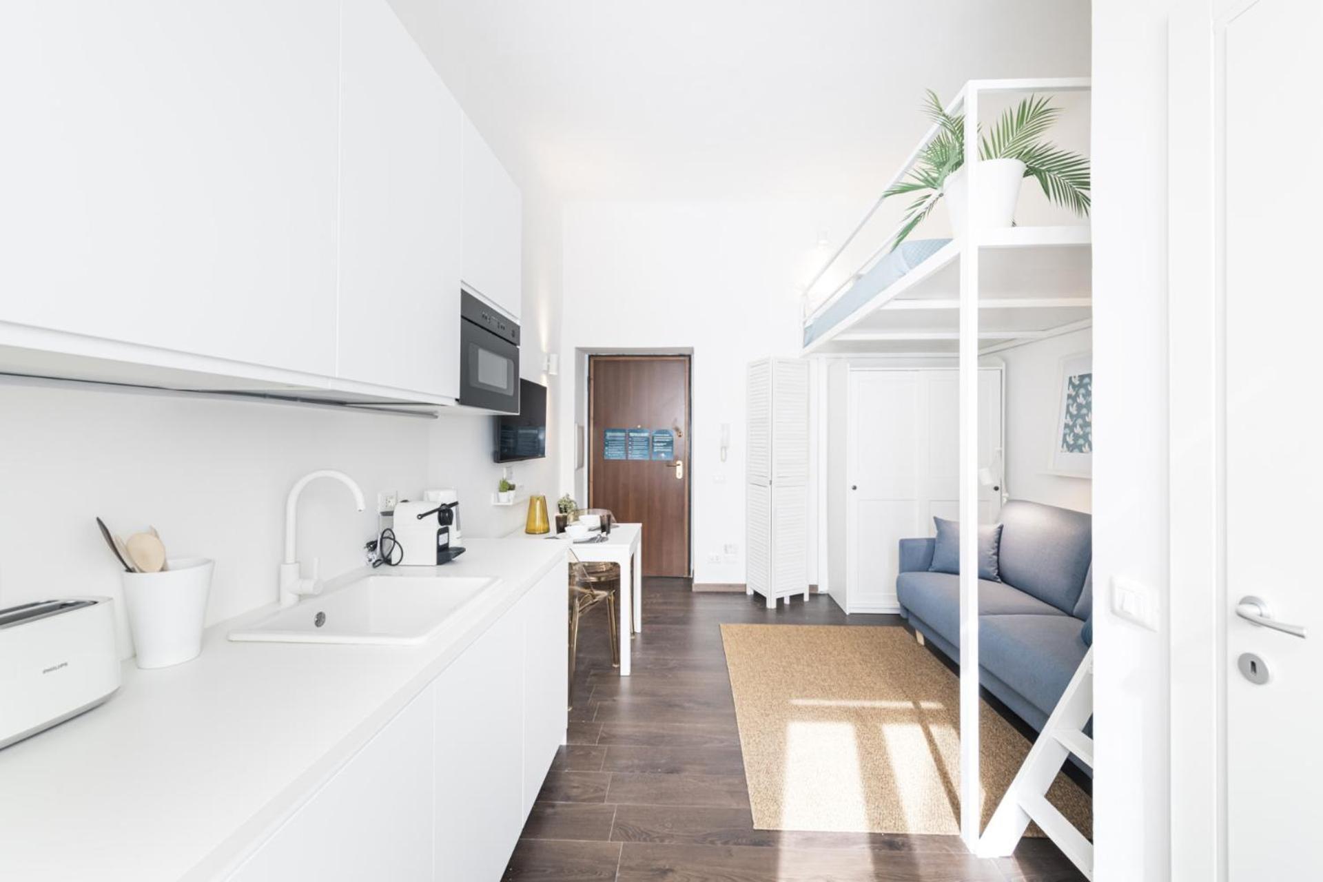 Easylife - Monolocale Soppalcato In Porta Romana Apartment