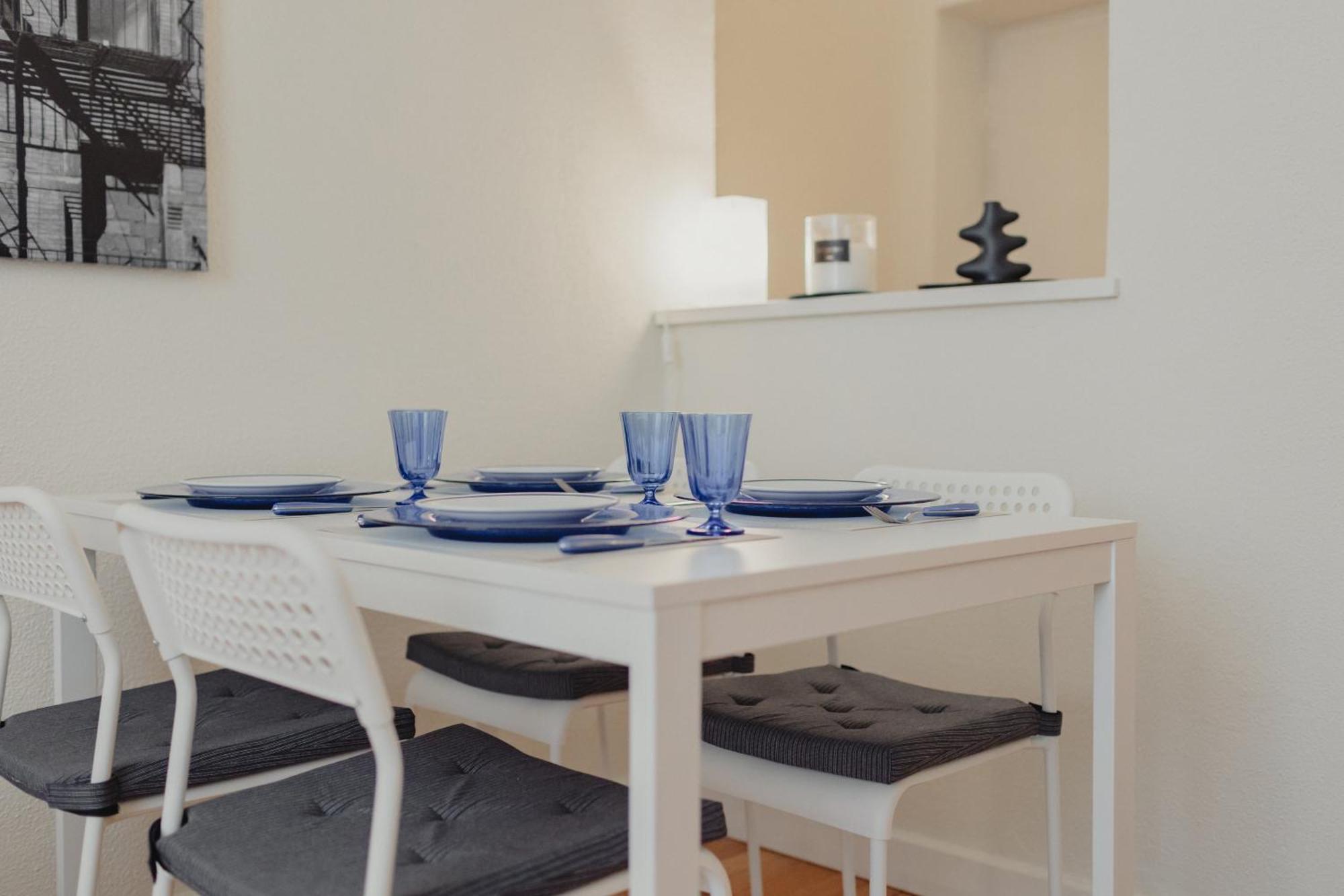 Apartment Gohost - Quiet, Bright & Stylish Flat In The Heart Of