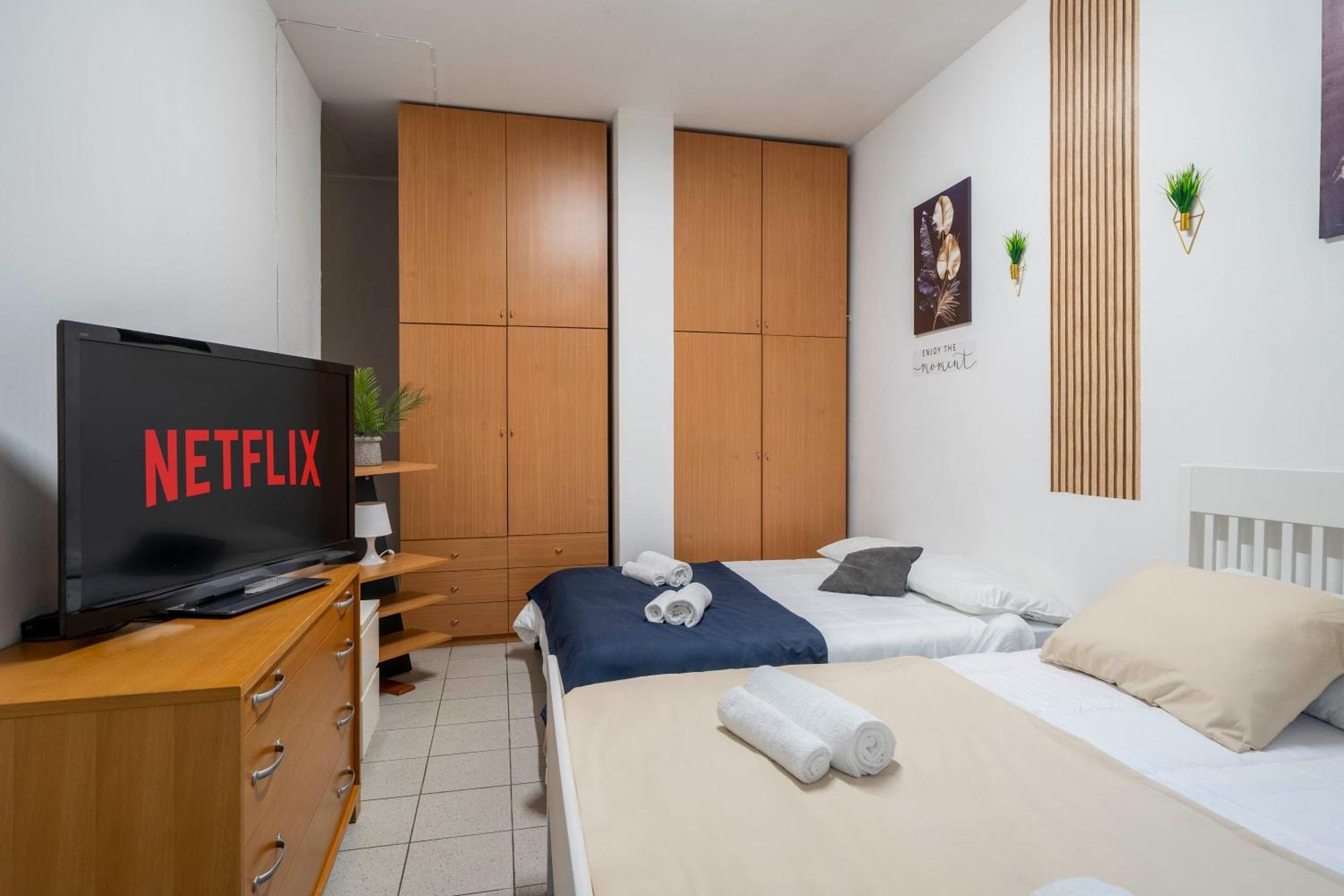 Duomo 10 Min - Spacious In The Heart Of - Wifi Apartment *