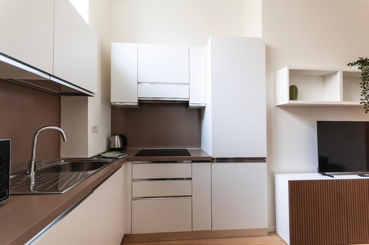 Tajani Apartment Milan