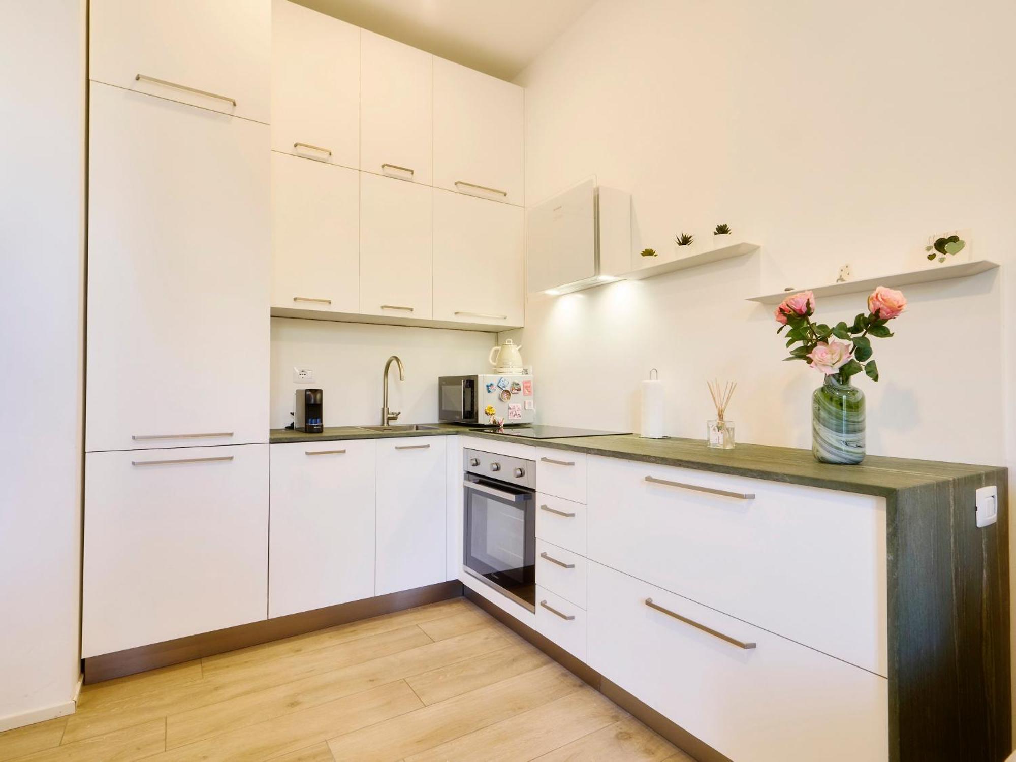 Apartment Beautiful In Tricolore