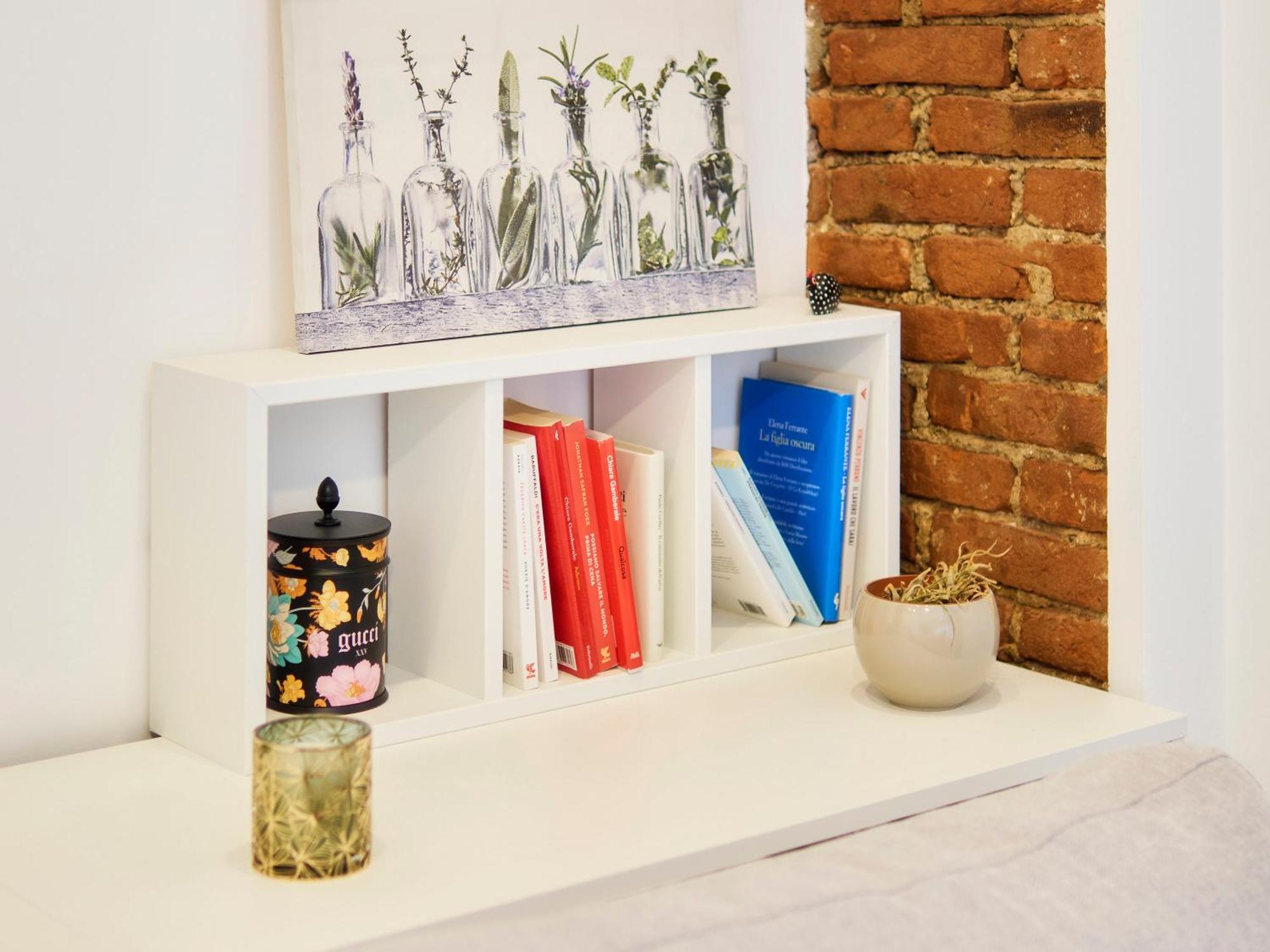 Beautiful In Tricolore Apartment Milan