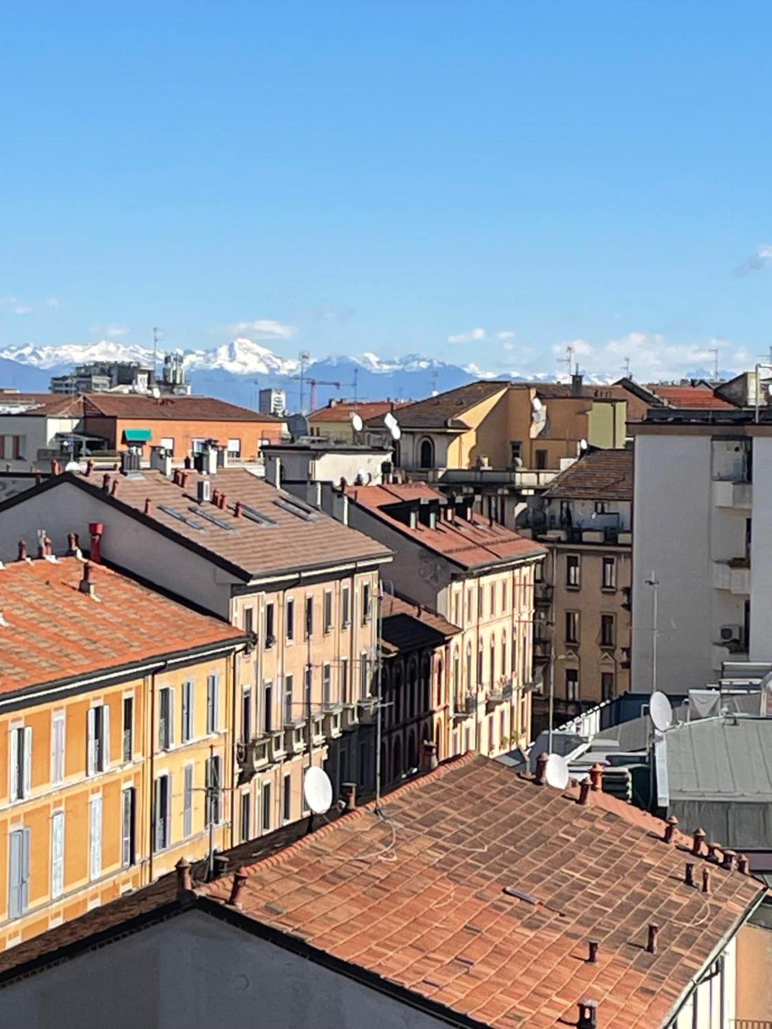 Renovated 2 Bedroom In Navigli With A View! Milan